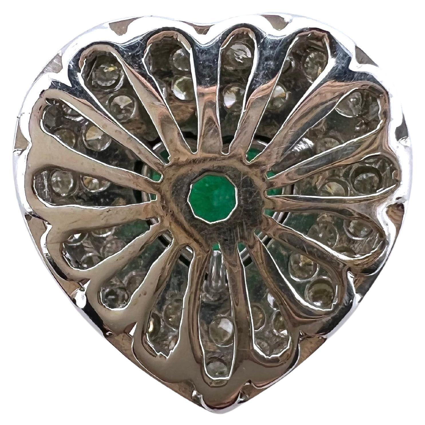 Contemporary 14k White Gold Emerald Heart Shaped Pendant with Diamonds For Sale