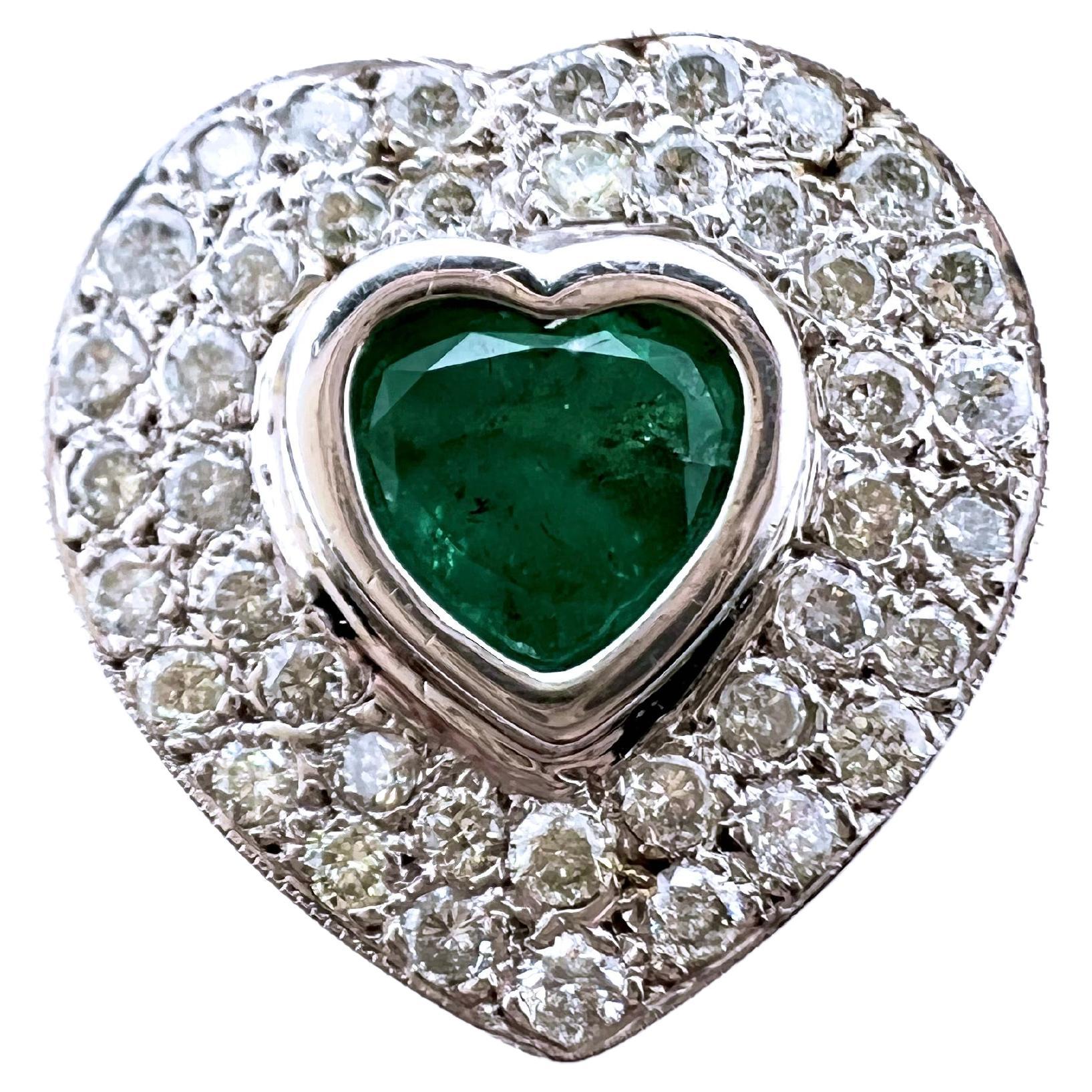 14k White Gold Emerald Heart Shaped Pendant with Diamonds For Sale