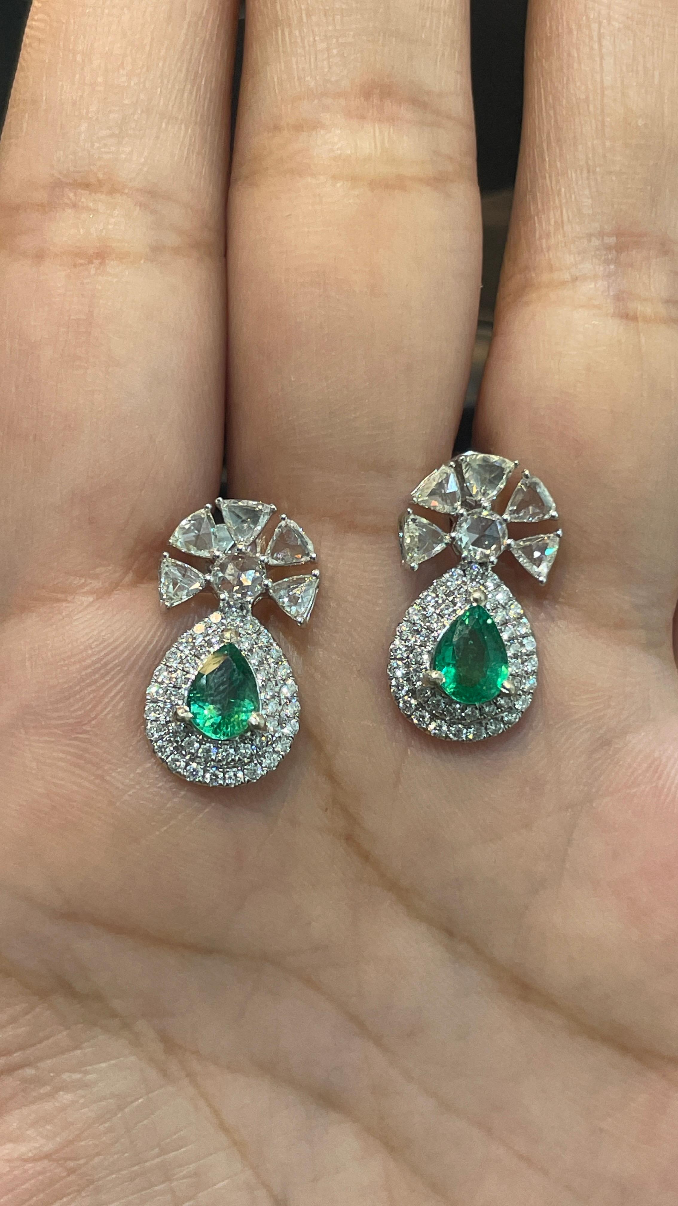 14K White Gold Emerald Pear Cut Half Floral Drop Earrings with Diamonds In New Condition For Sale In Houston, TX