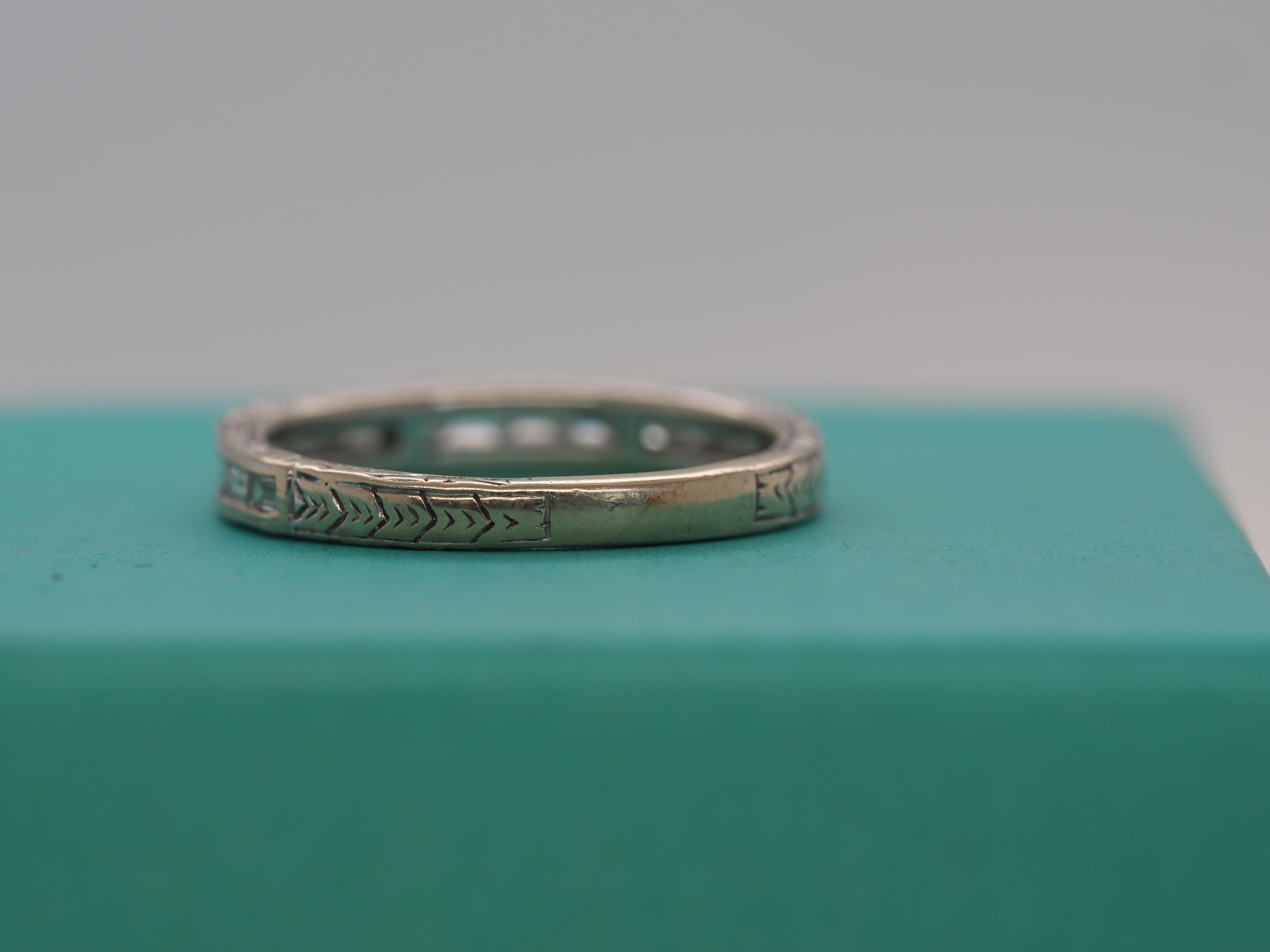 Women's or Men's 14k White Gold Engraved Baguette Diamond Band Ring For Sale