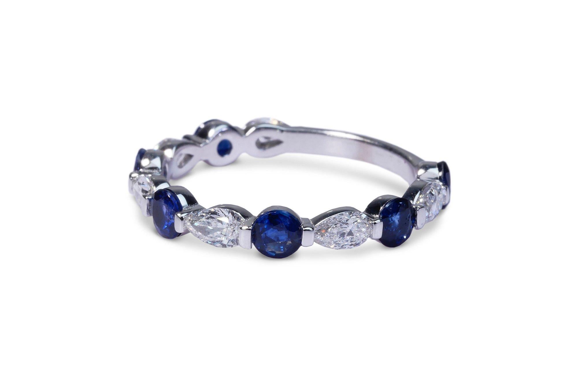 14k White Gold Eternity Band Ring with 2ct Natural Sapphire and Diamond IGI Cert In New Condition In רמת גן, IL