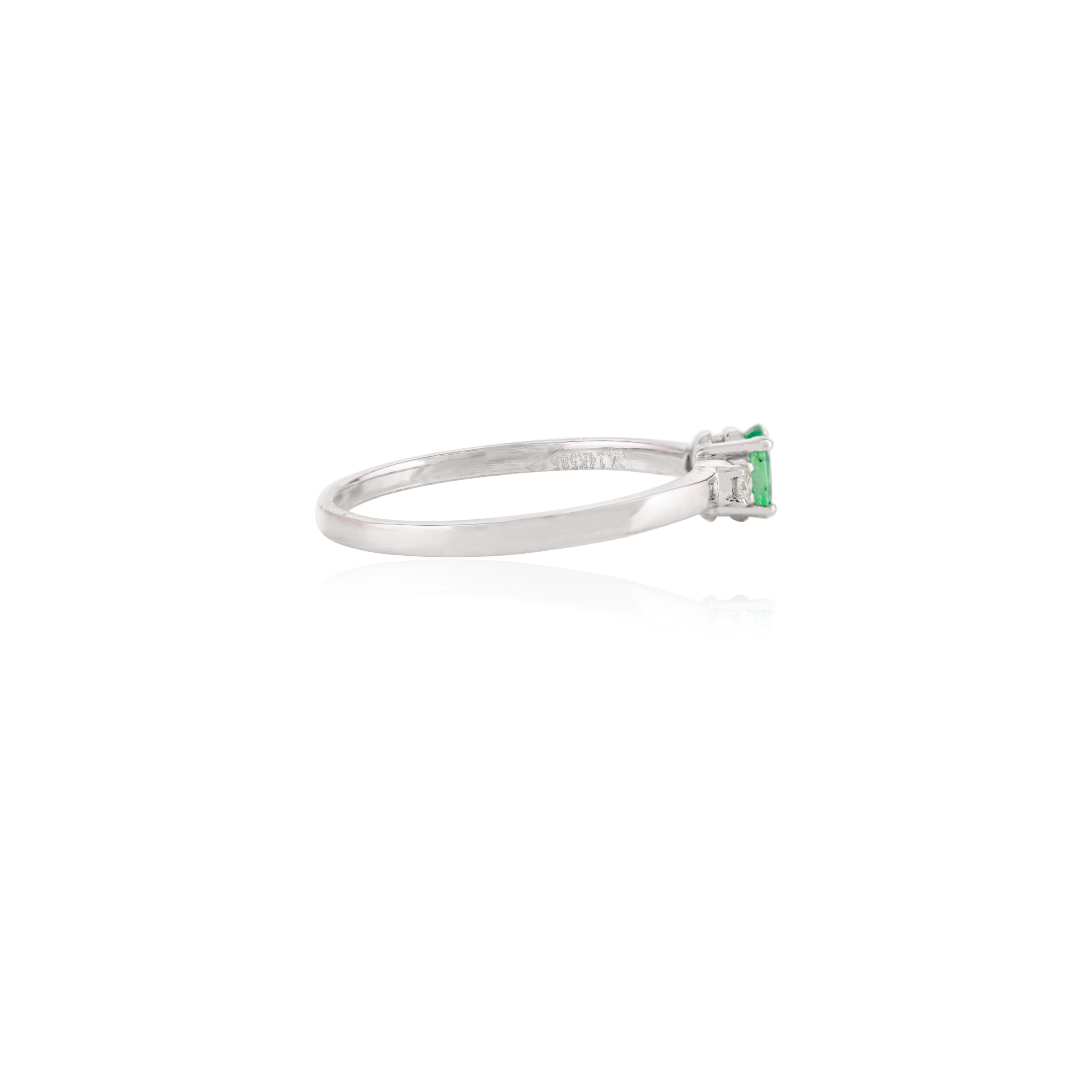 For Sale:  14k White Gold Everyday Dainty Oval Emerald with Diamond Minimal Ring Gift 5