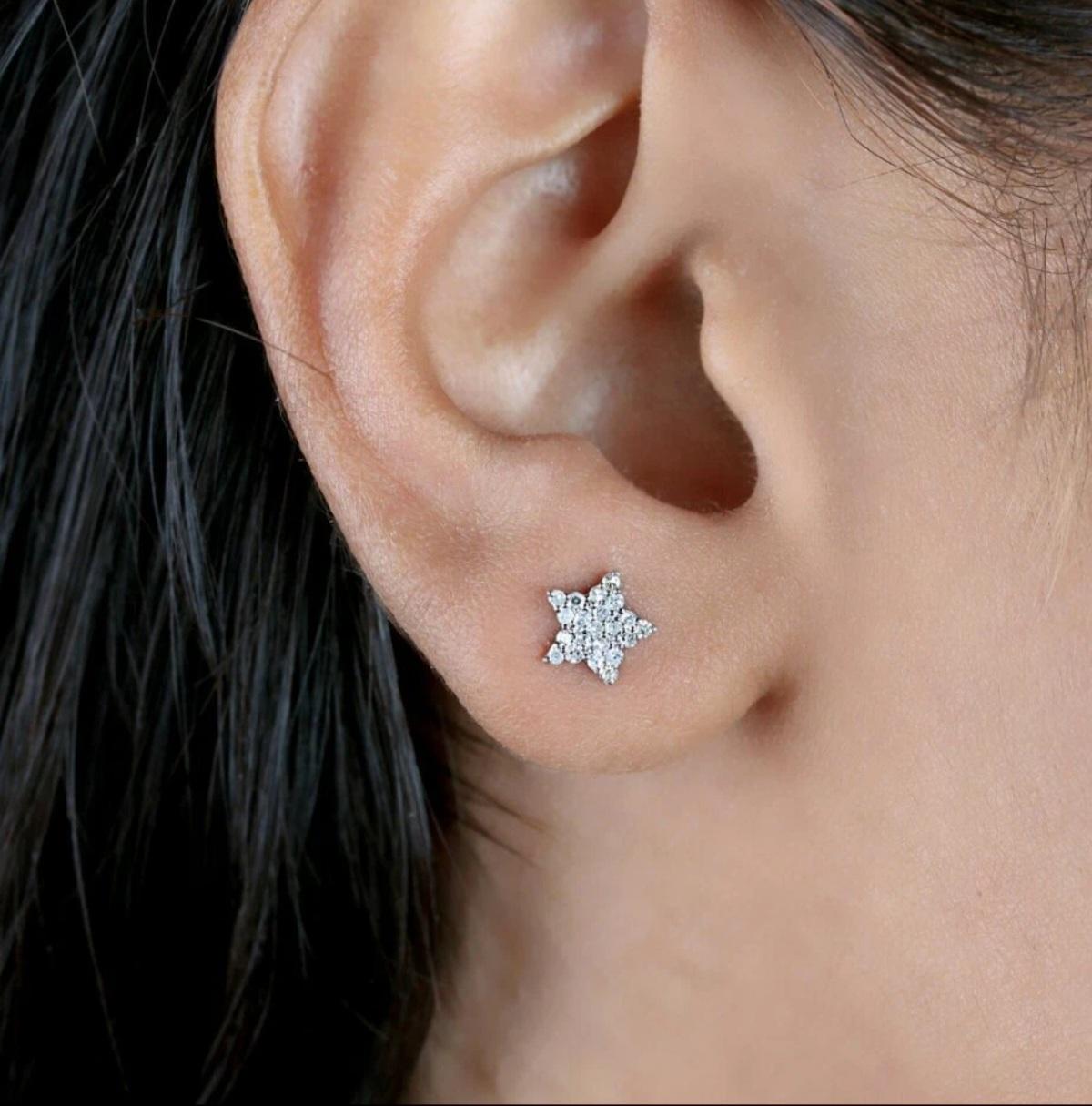 14K White Gold Everyday Wear Jewelry Natural Diamond Handmade Star Earring Gift. For Sale 4