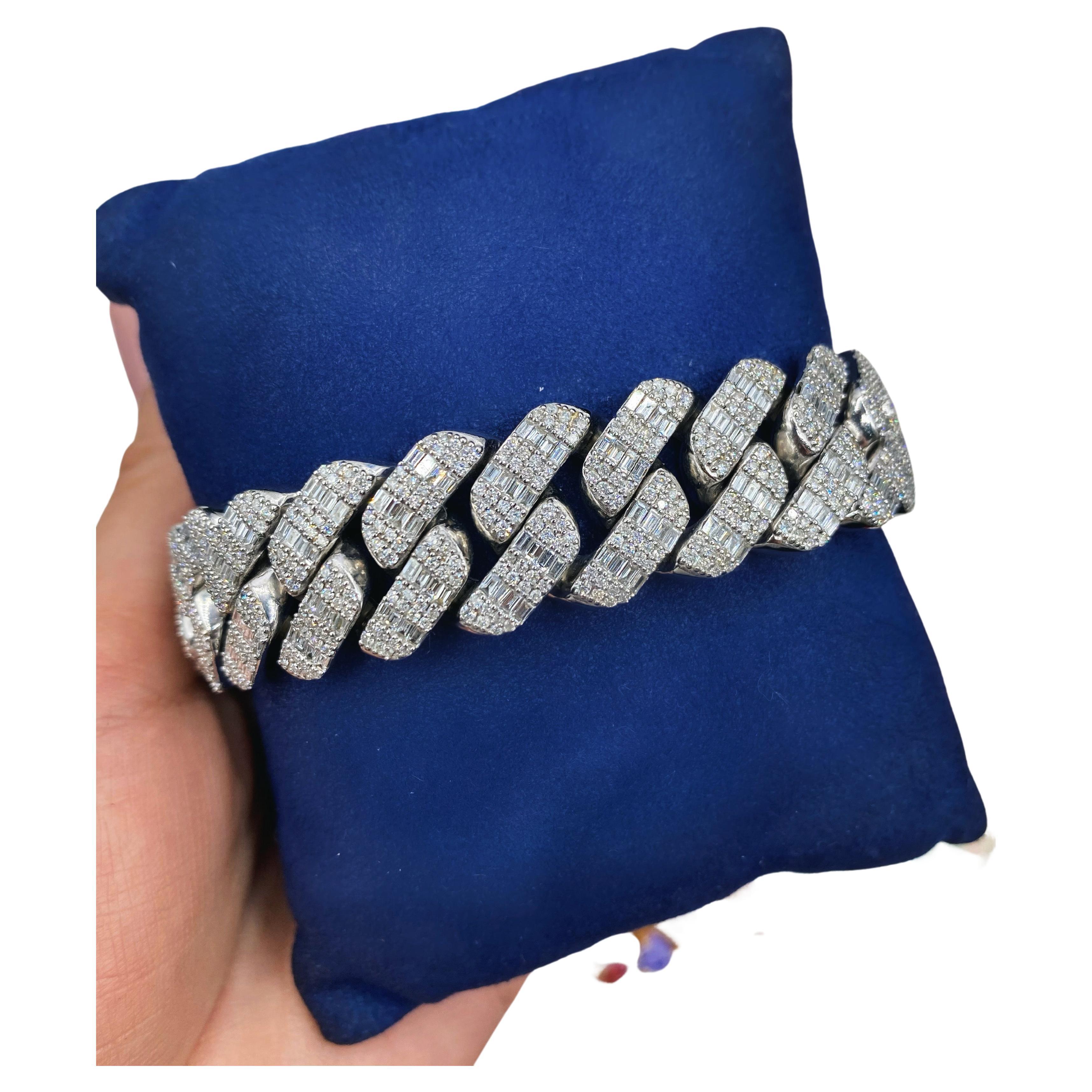 14k White Gold Fashion Cuban Link Diamond Bracelet with 13.60ct Diamonds For Sale