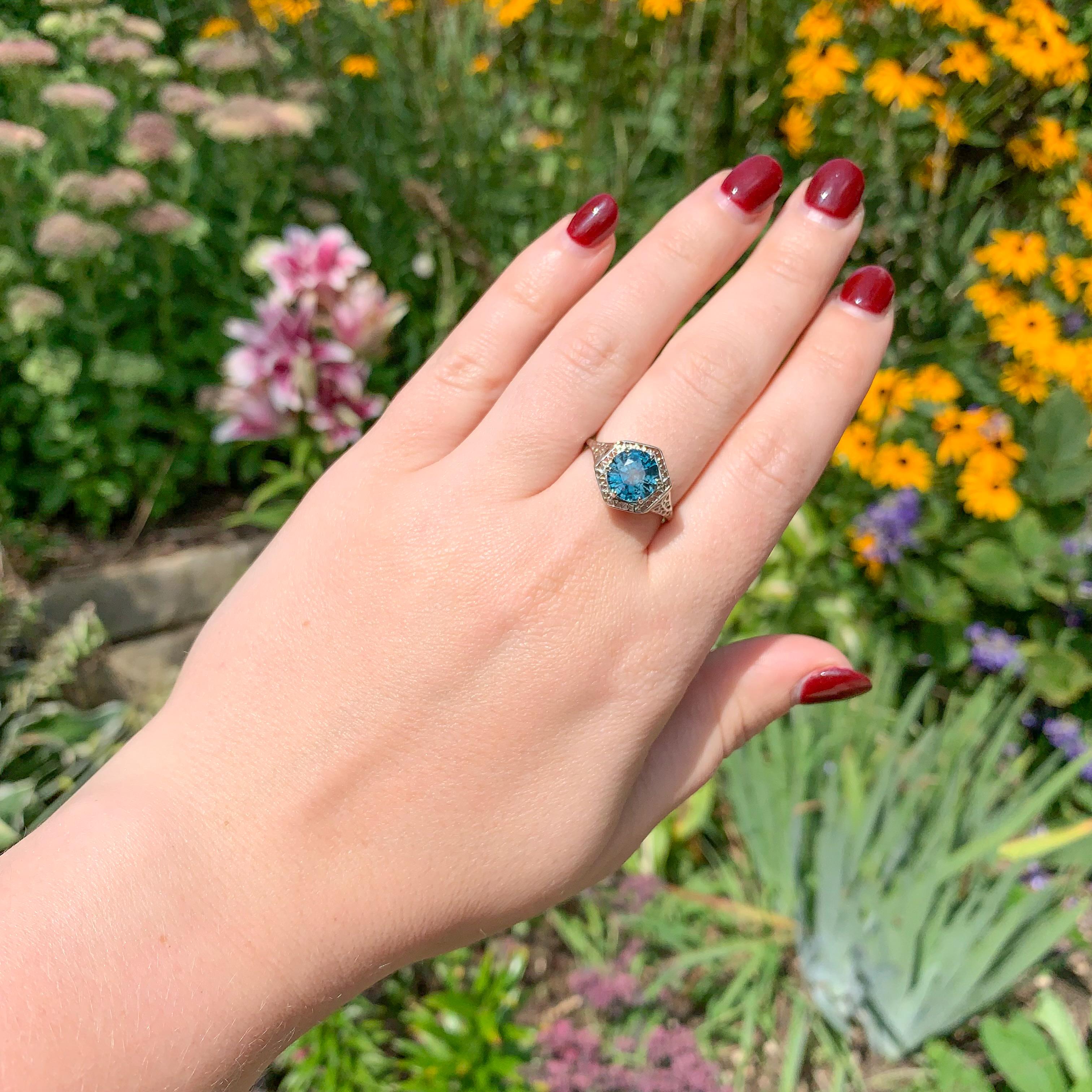 14K White Gold Filigree 3.70 carat Teal Blue Zircon Ring size 8 For Sale 1