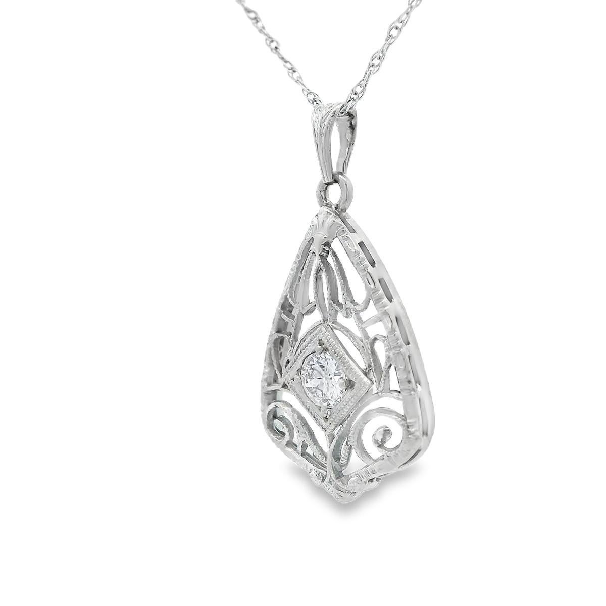 Ciondolo con diamante in filigrana in oro bianco 14k + catena in vendita 1