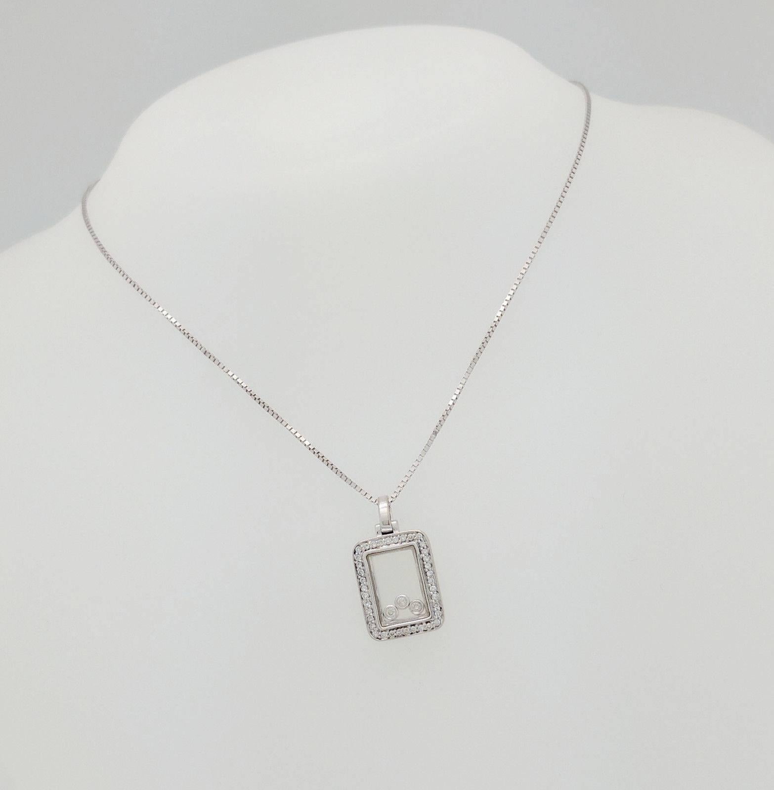 Contemporary 14 Karat White Gold Floating Diamond Rectangle Pendant Necklace For Sale
