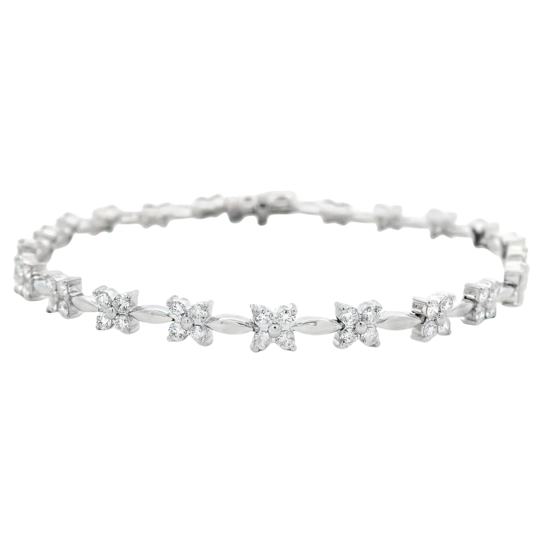 Pulsera Floral de Diamantes de Oro Blanco de 14 K con 2,00 Quilates de 7 Pulgadas