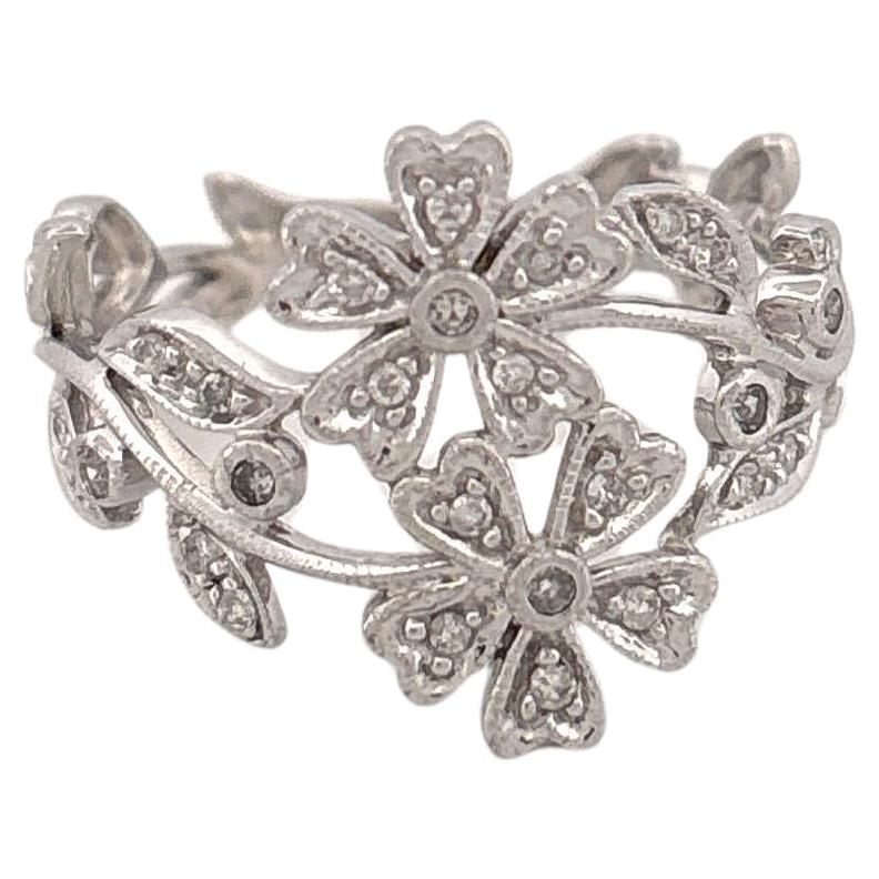 Anello floreale in oro bianco 14K