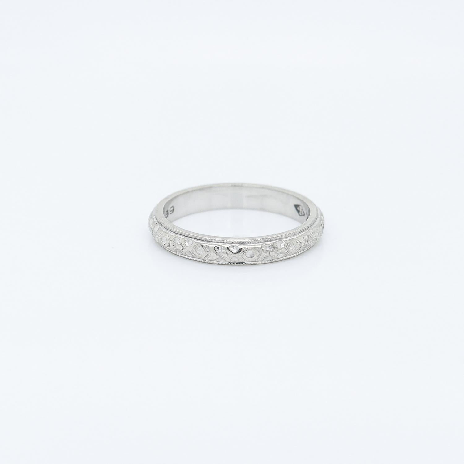 14K White Gold Forget-Me-Not Wedding Band Ring For Sale 1