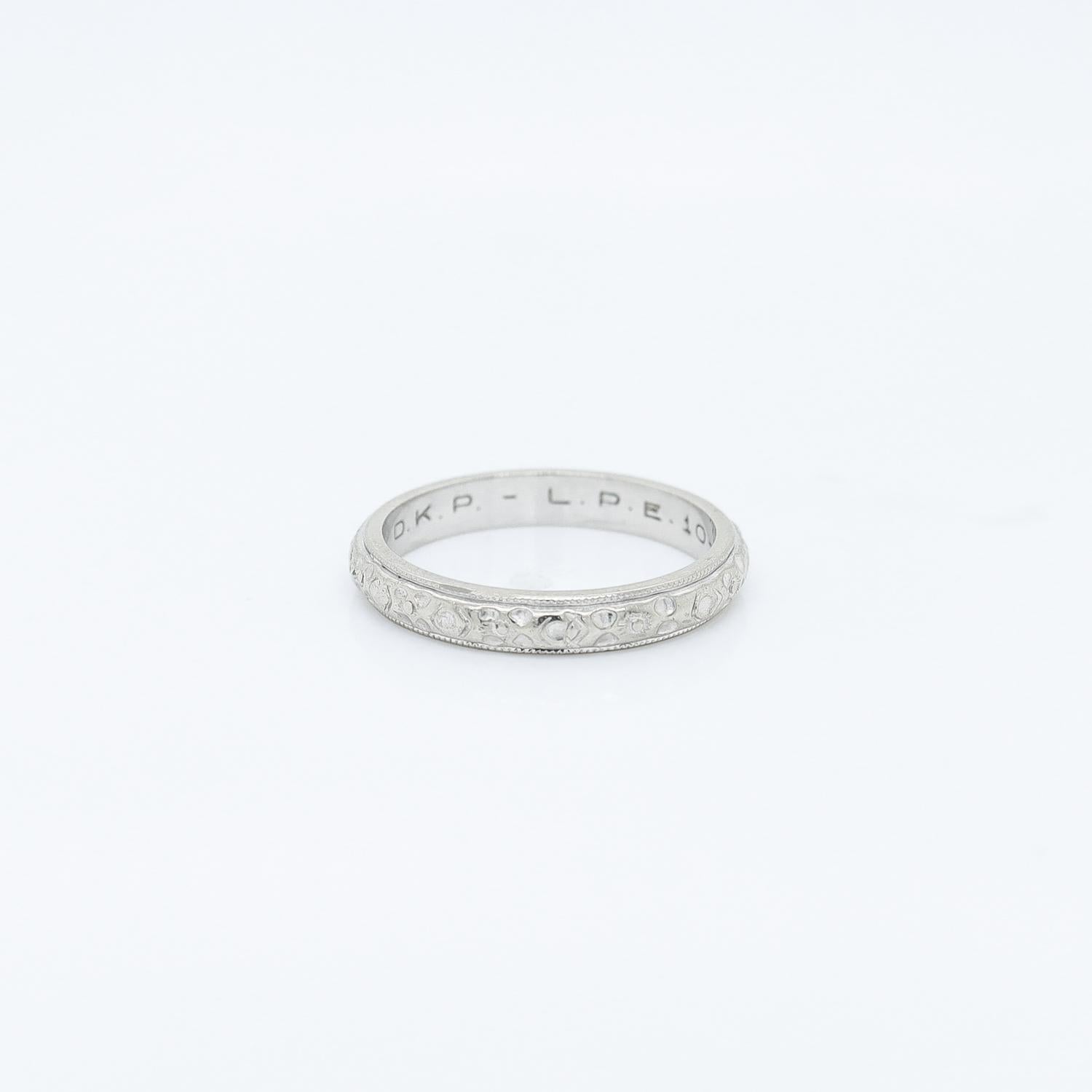 14K White Gold Forget-Me-Not Wedding Band Ring For Sale 2