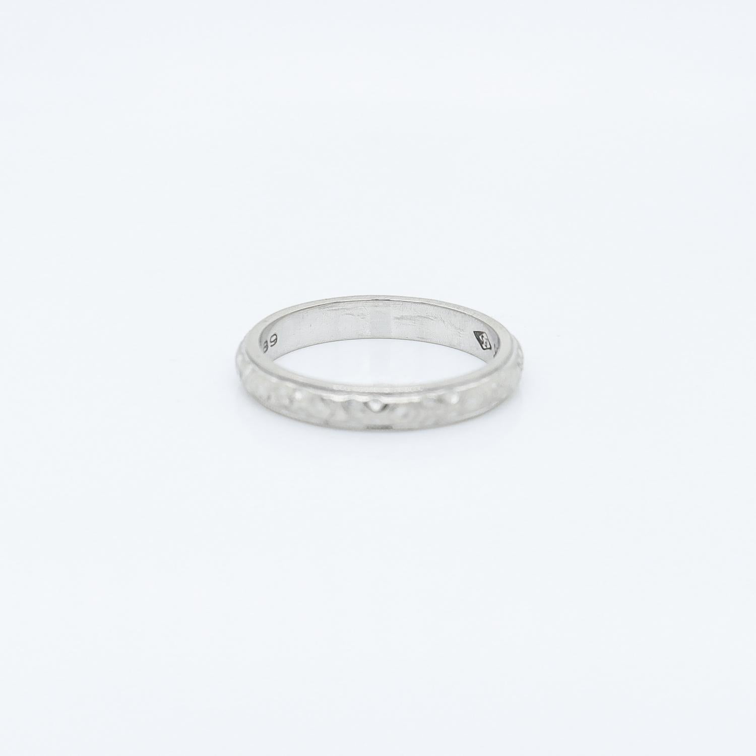 14K White Gold Forget-Me-Not Wedding Band Ring For Sale 4