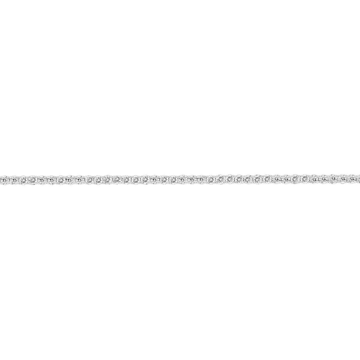 14k White Gold Four Prongs Diamond Tennis Bracelet '5 3/4 Ct .tw' In Excellent Condition For Sale In San Francisco, CA