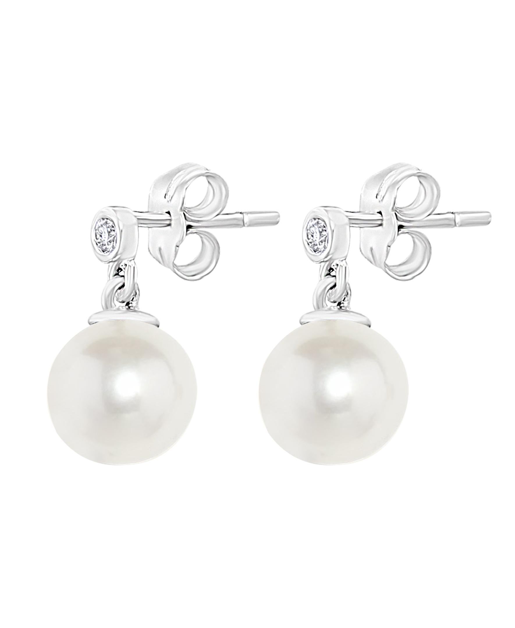 Contemporary 14 Karat White Gold Freshwater Cultured Pearl and Diamond Earring