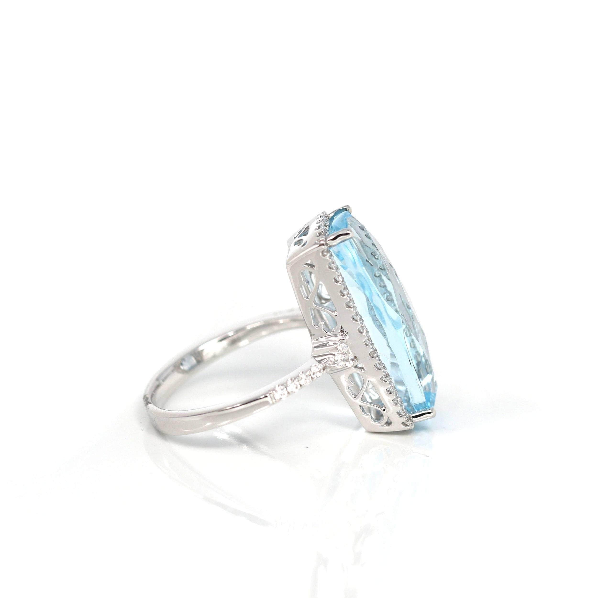 14k White Gold Genuine Swiss Blue Topaz Ring with Diamonds In New Condition For Sale In Portland, OR