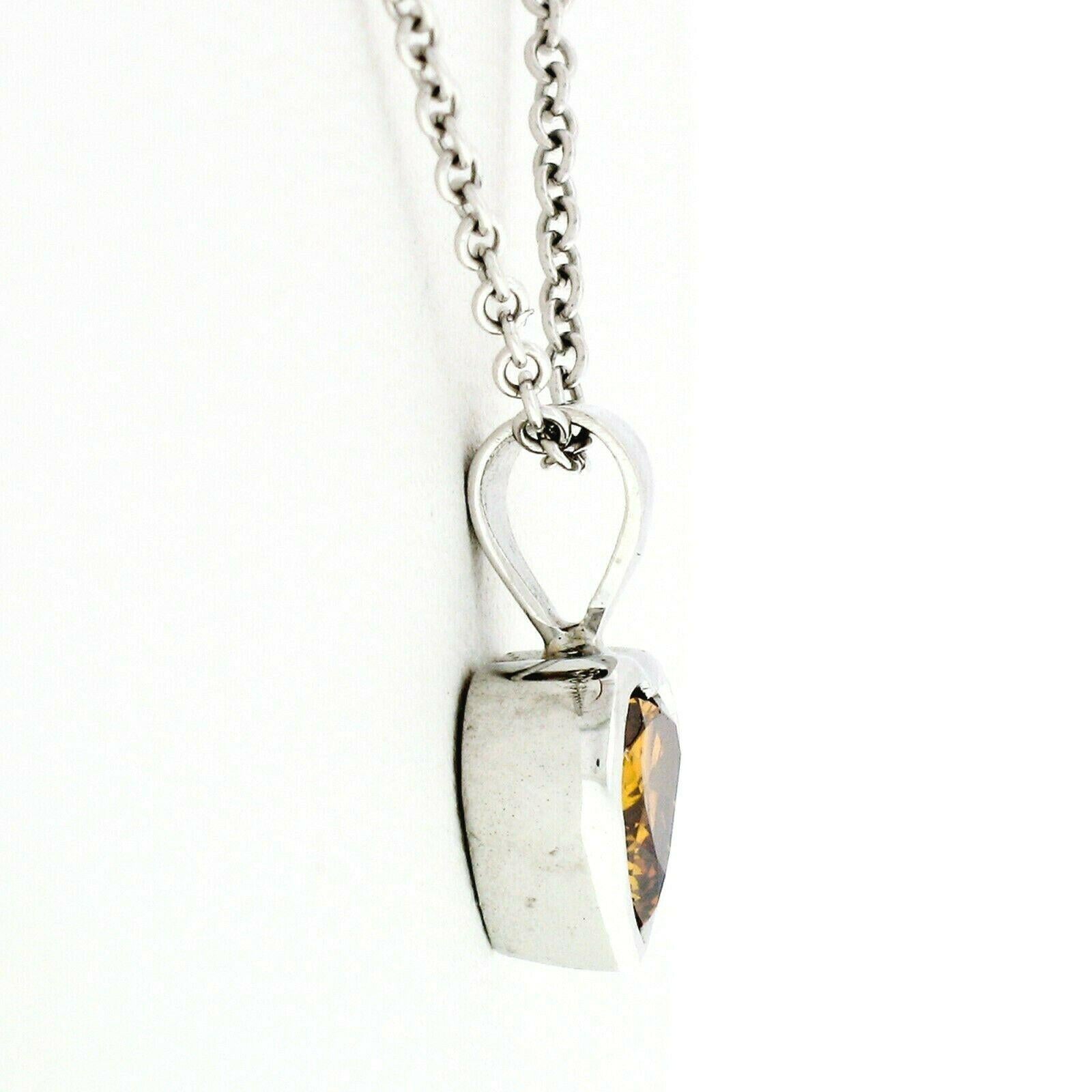 Pendentif en or blanc 14k GIA 0.70ct Fancy Deep Brown Orange Heart Natural Diamond Pour femmes en vente
