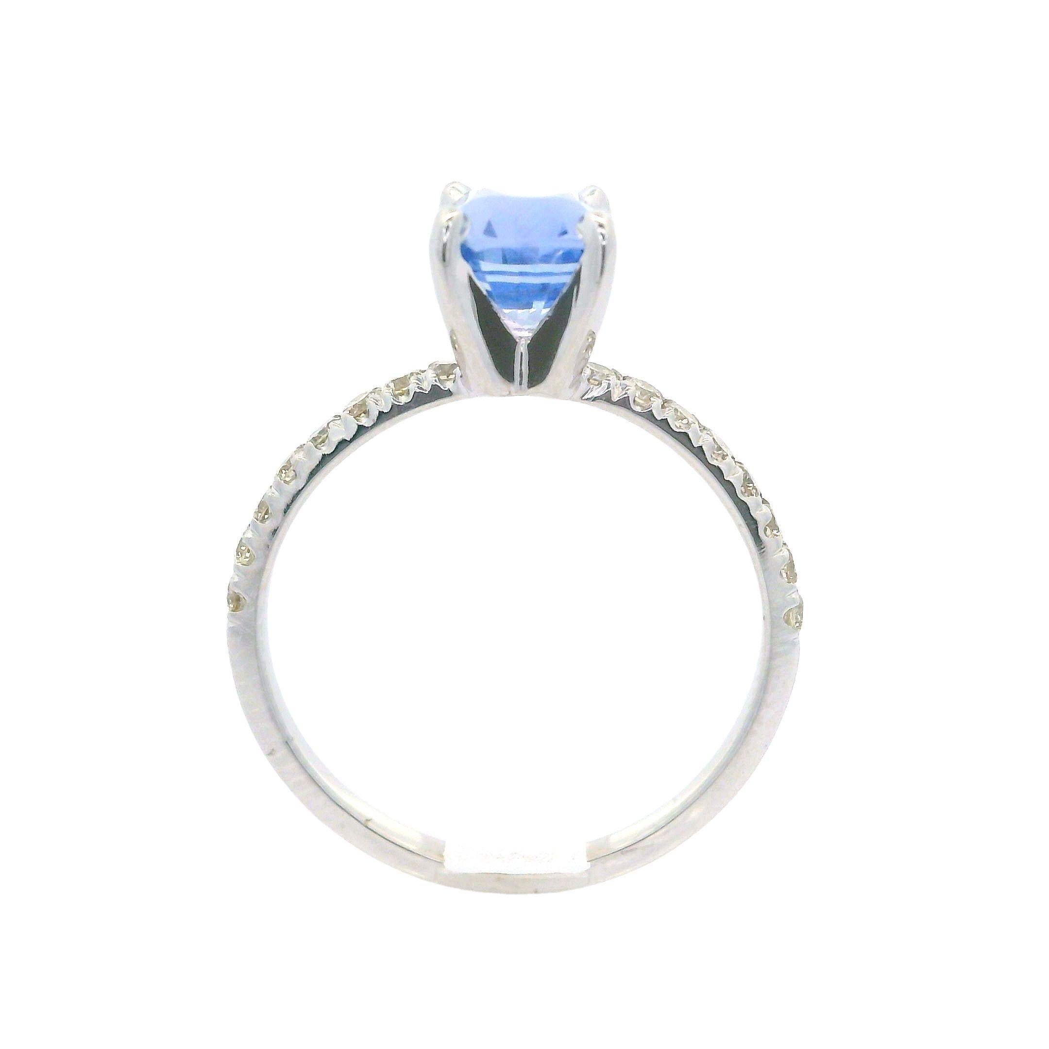 14k Oro Blanco Gia 1.67ctw Sin Calor Cushion Zafiro Azul Periwinkle Anillo de Diamantes en venta 2