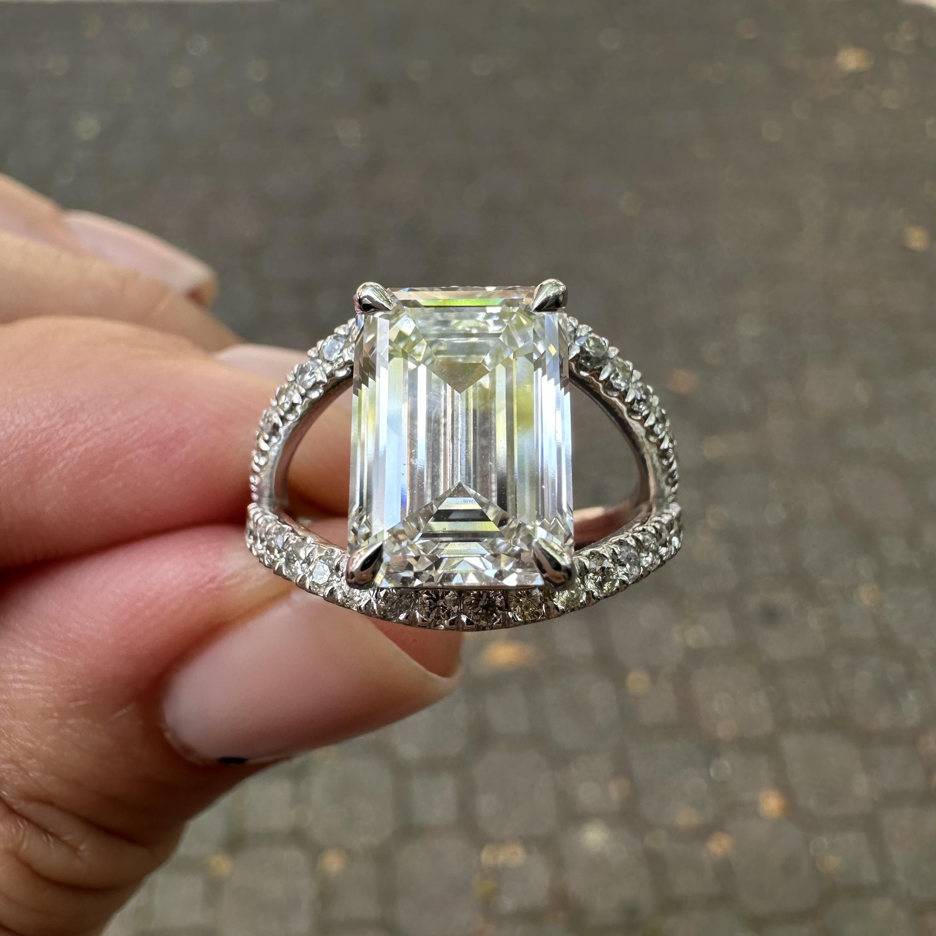 14k White Gold GIA 5.3ctw Emerald Cut Lab Grown Diamond Open Split Shank Ring In Excellent Condition For Sale In Montclair, NJ