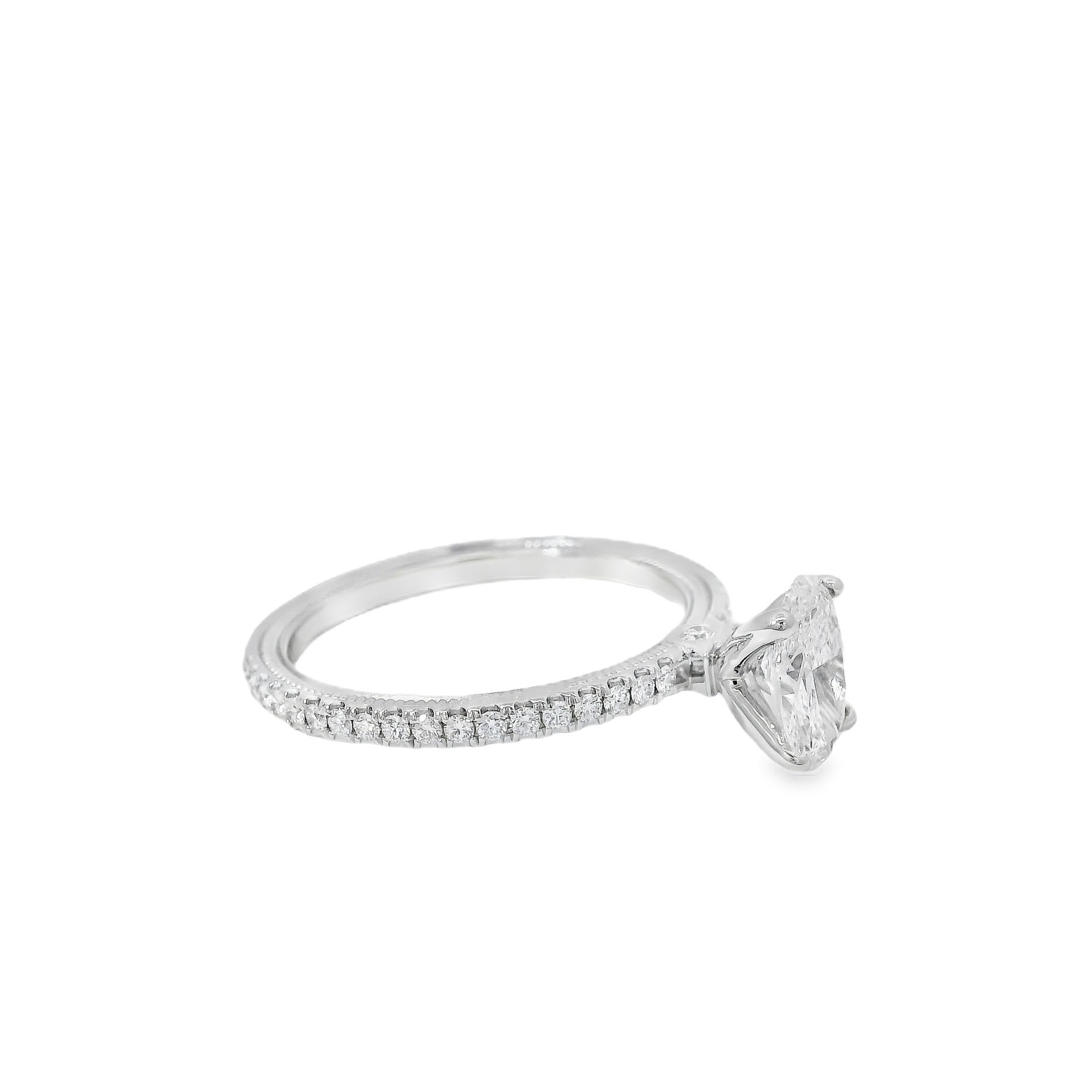 Bague de fiançailles en or blanc 14k certifiée GIA avec un diamant ovale de 0,75ct en vente 15