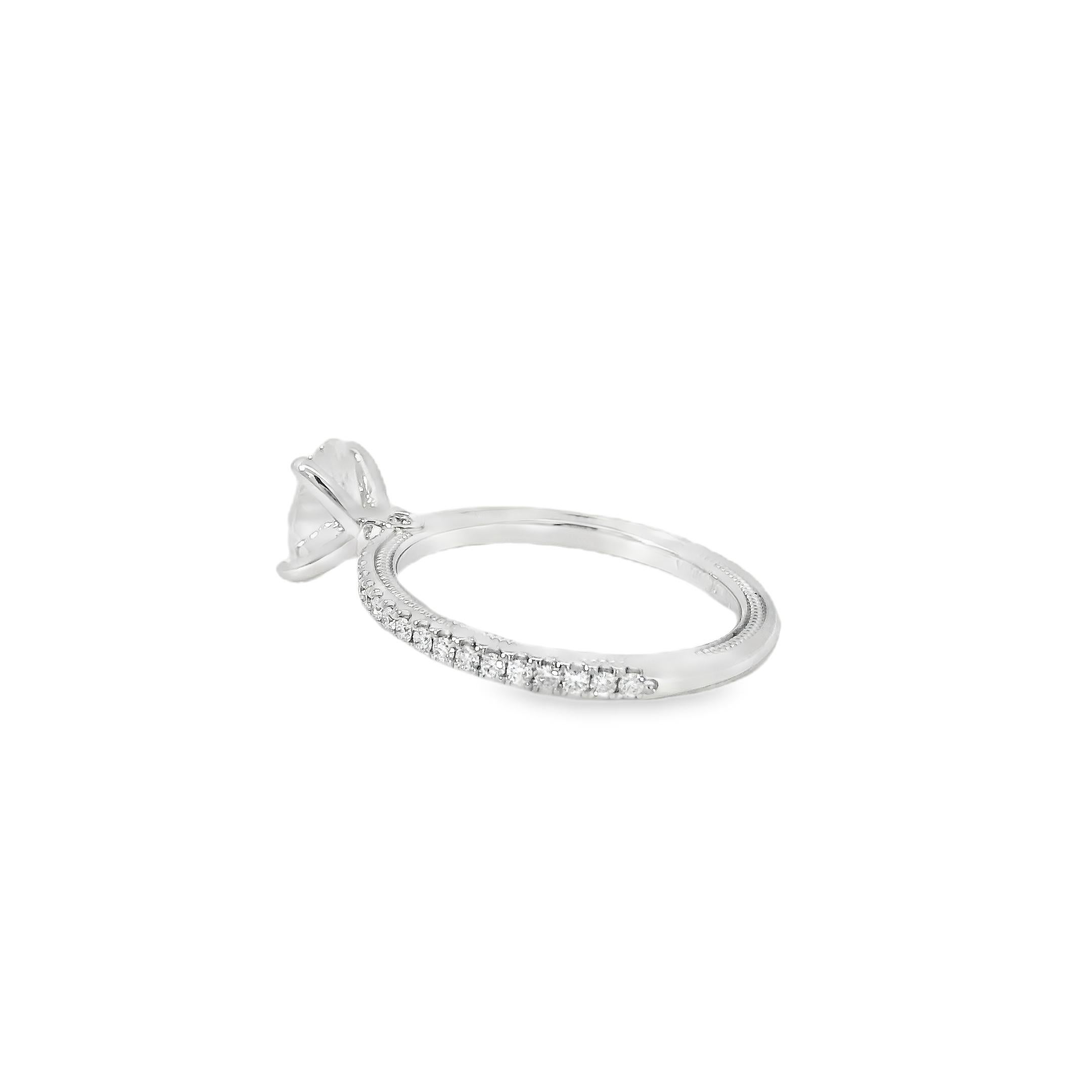 Bague de fiançailles en or blanc 14k certifiée GIA avec un diamant ovale de 0,75ct en vente 4