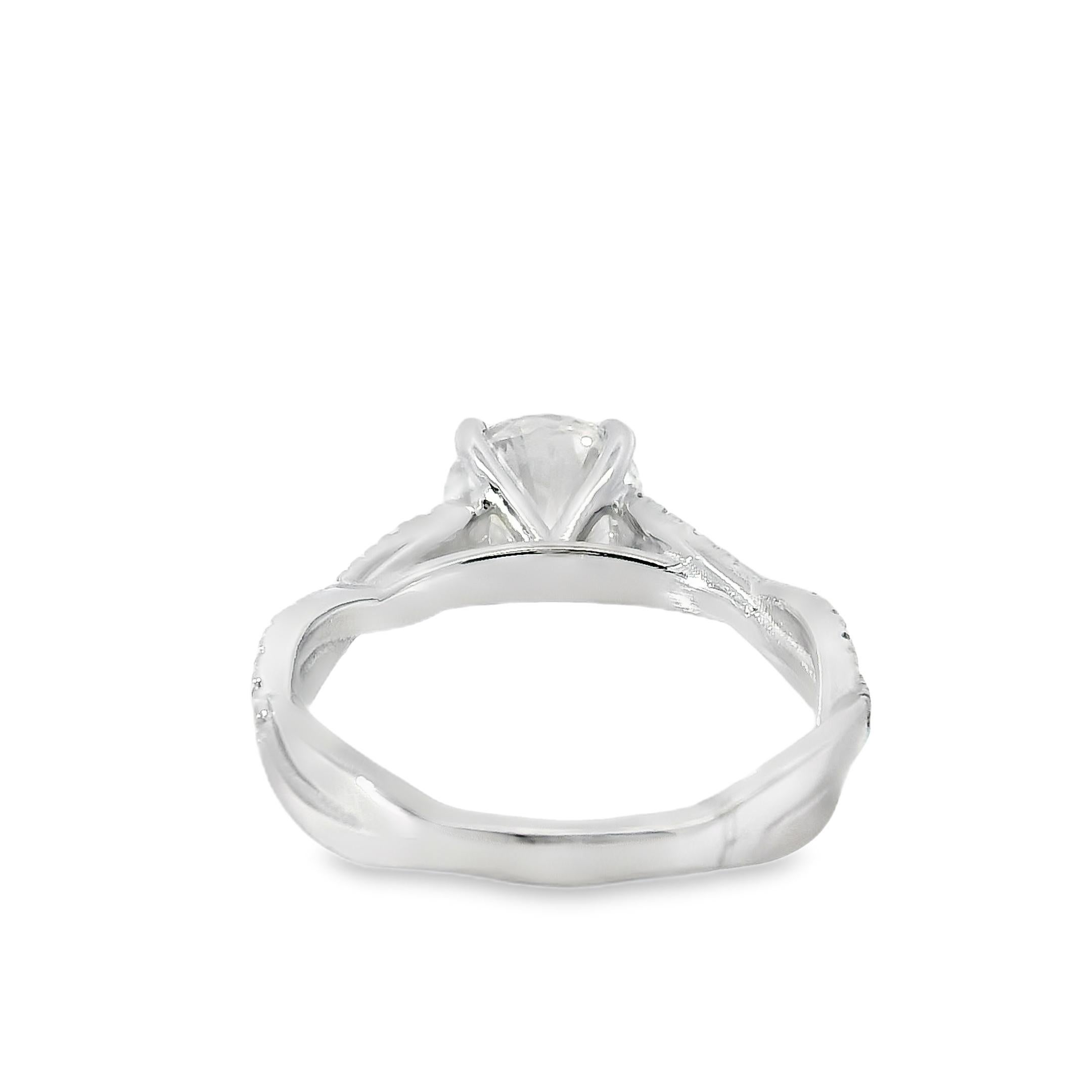 Anello di fidanzamento con diamante rotondo certificato GIA in oro bianco 14k da 1,54 carati in vendita 3