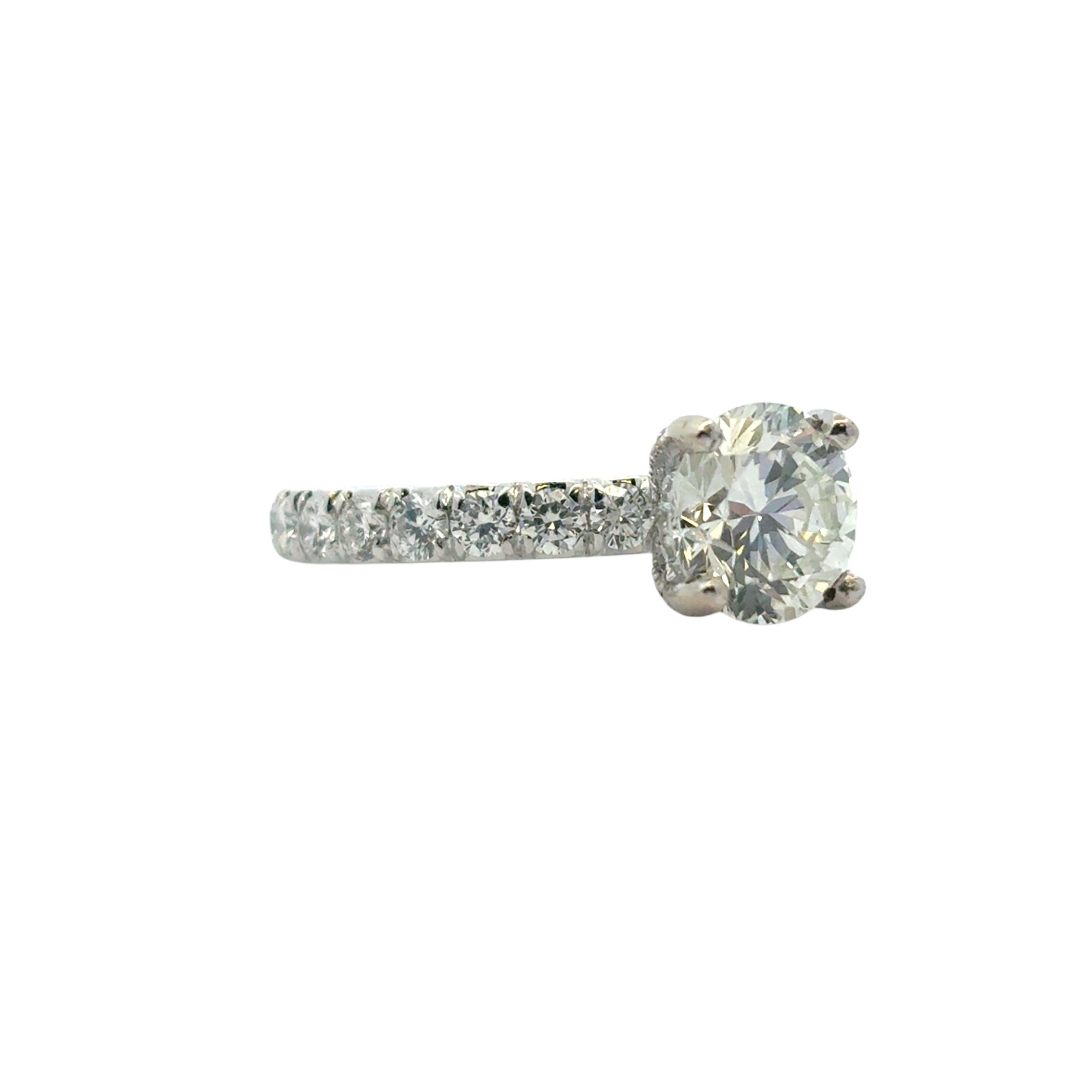 14k White Gold GIA Certified 1.62ct Diamond Gabriel and Co. Engagement Ring Moderno en venta