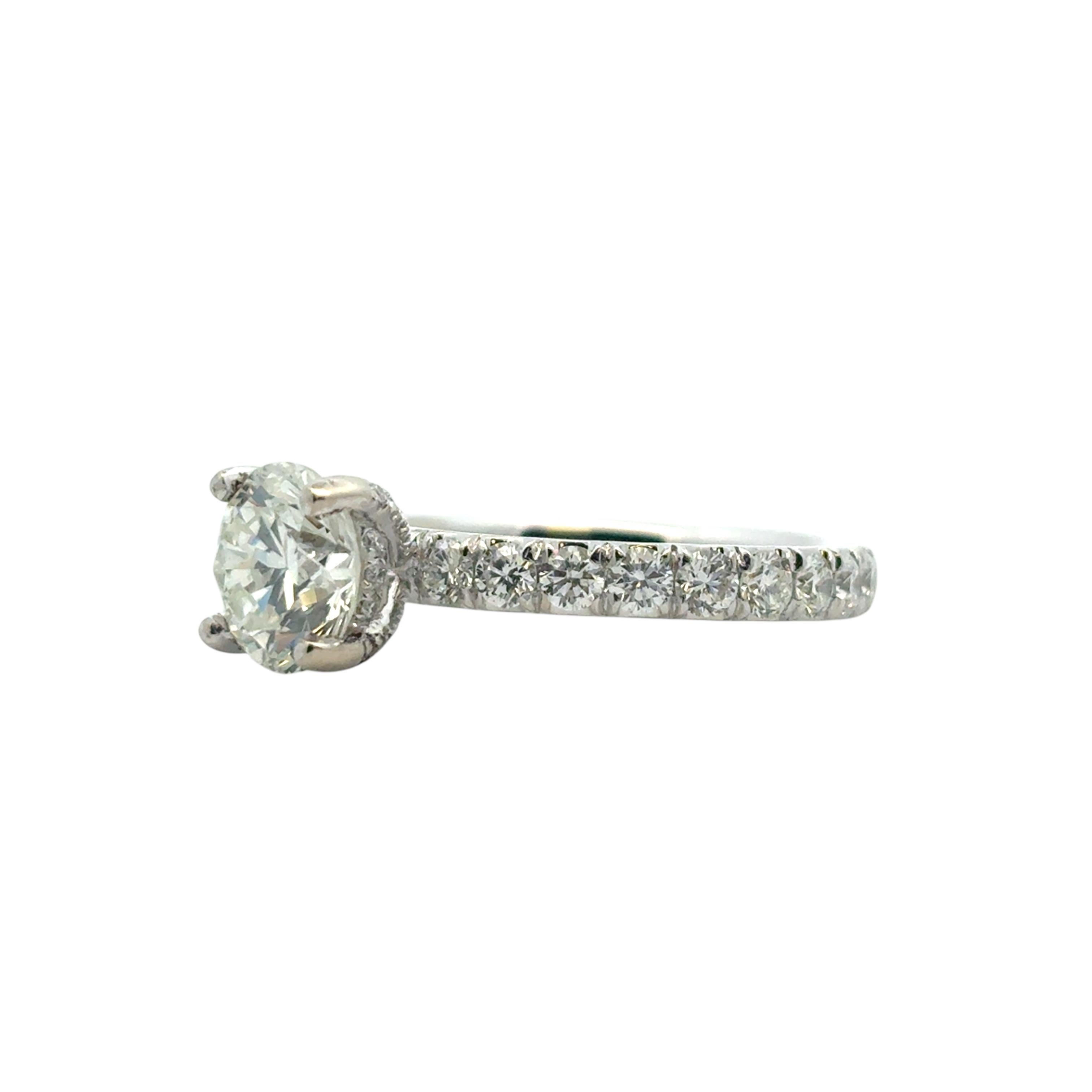 14k White Gold GIA Certified 1.62ct Diamond Gabriel and Co. Engagement Ring en venta 2