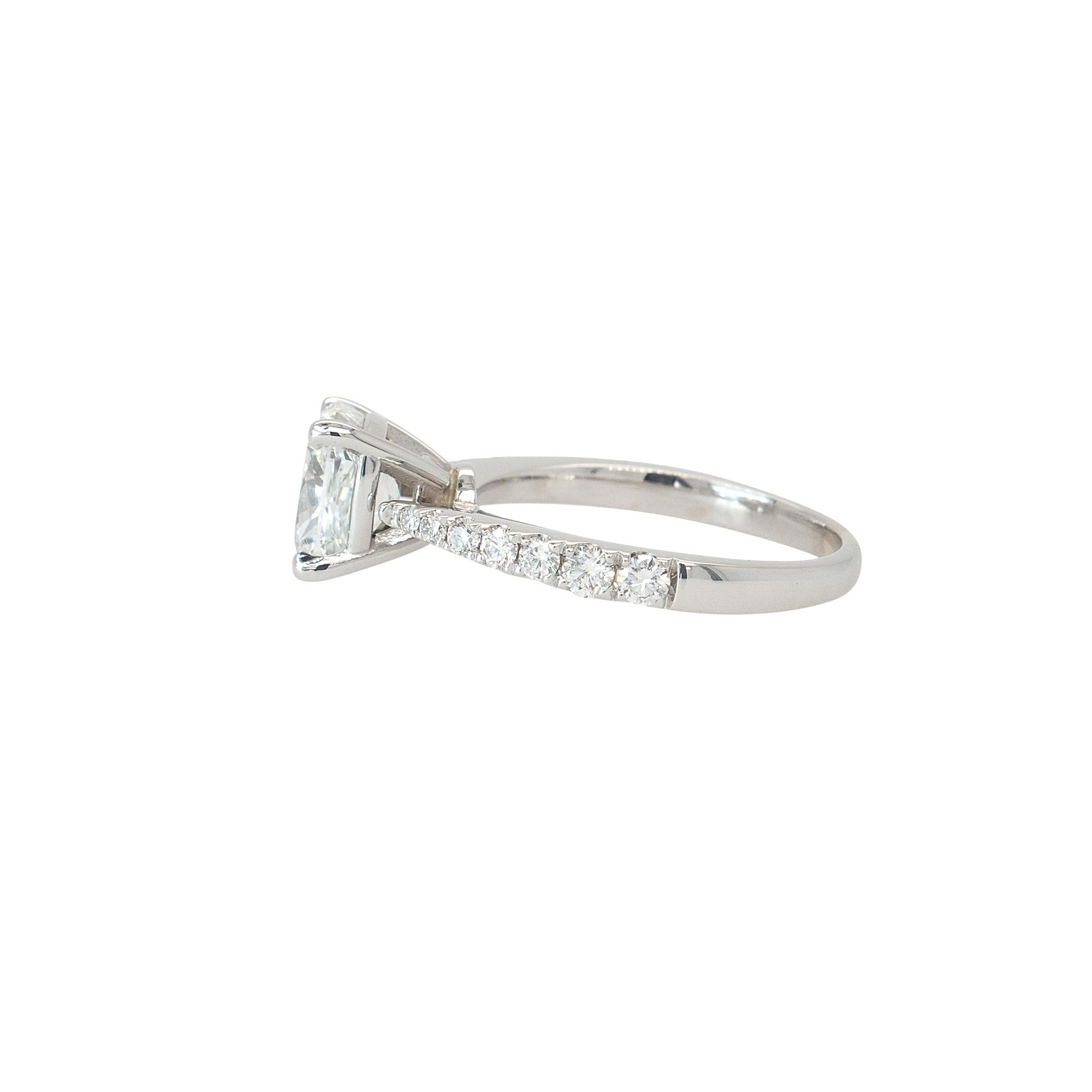 Taille coussin Or blanc 14 carats certifié GIA, diamant naturel taille coussin de 1,71 carat en vente