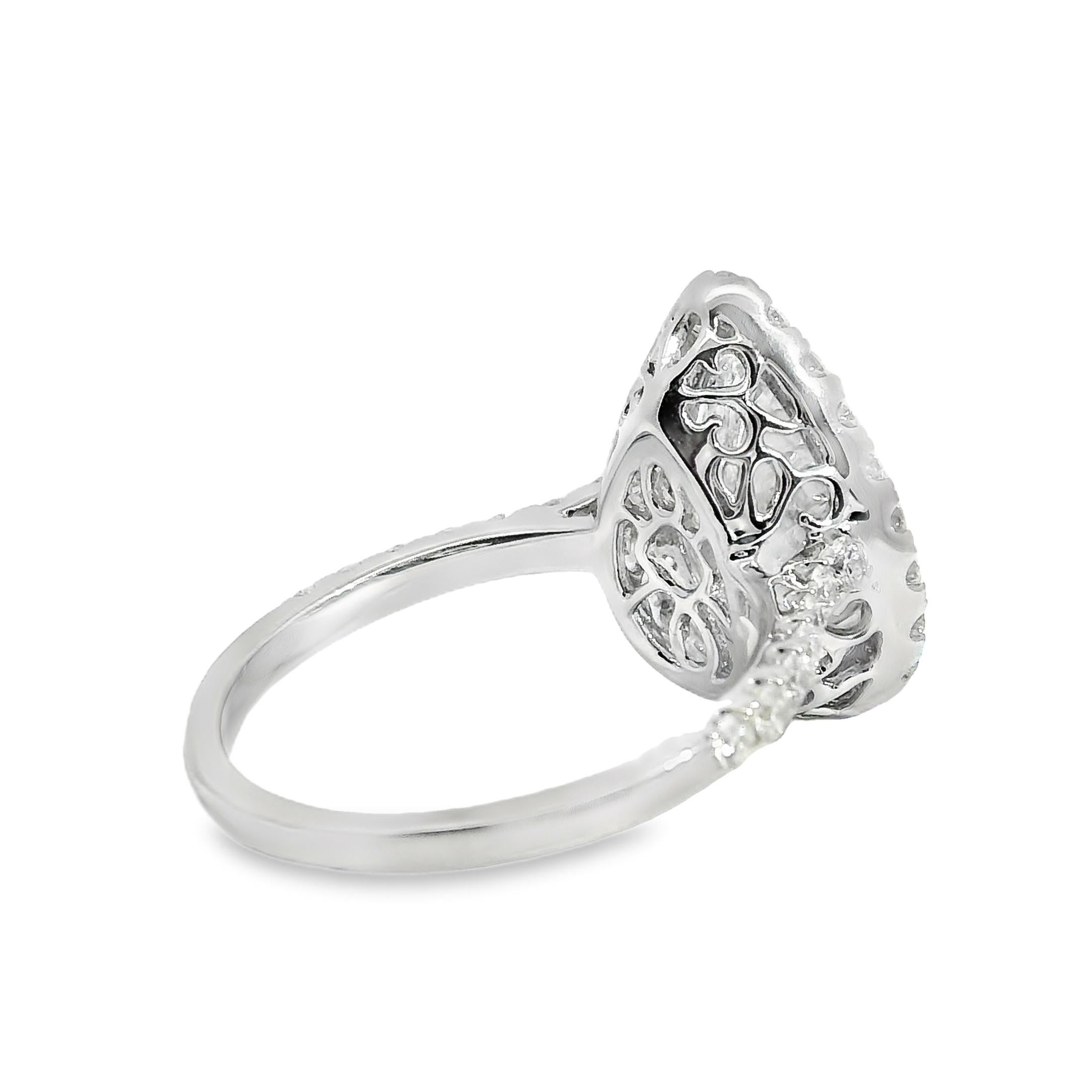 Anillo de compromiso de oro blanco de 14k con diamante talla pera certificado GIA de 4,02 ctw en venta 9