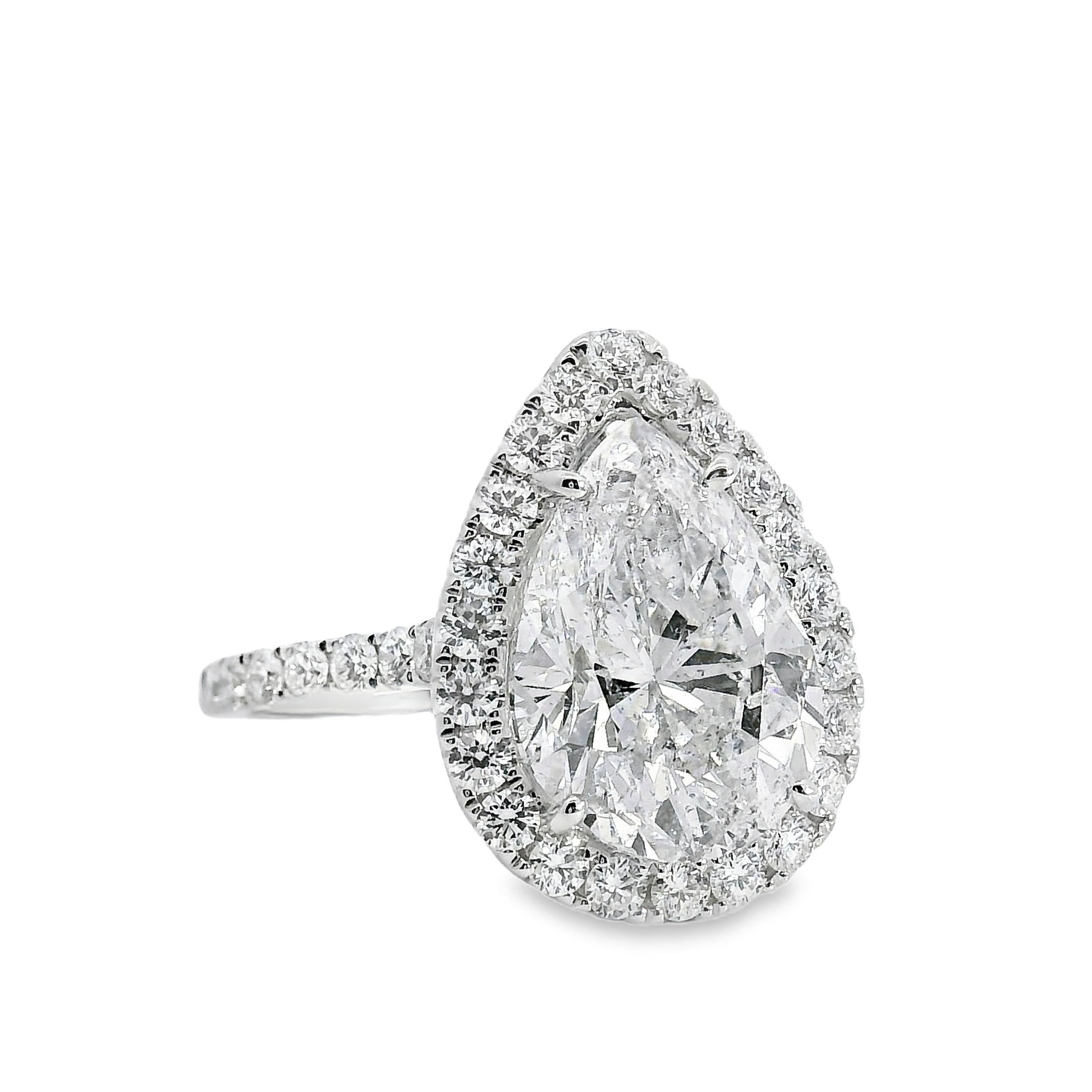 Anillo de compromiso de oro blanco de 14k con diamante talla pera certificado GIA de 4,02 ctw en venta 15