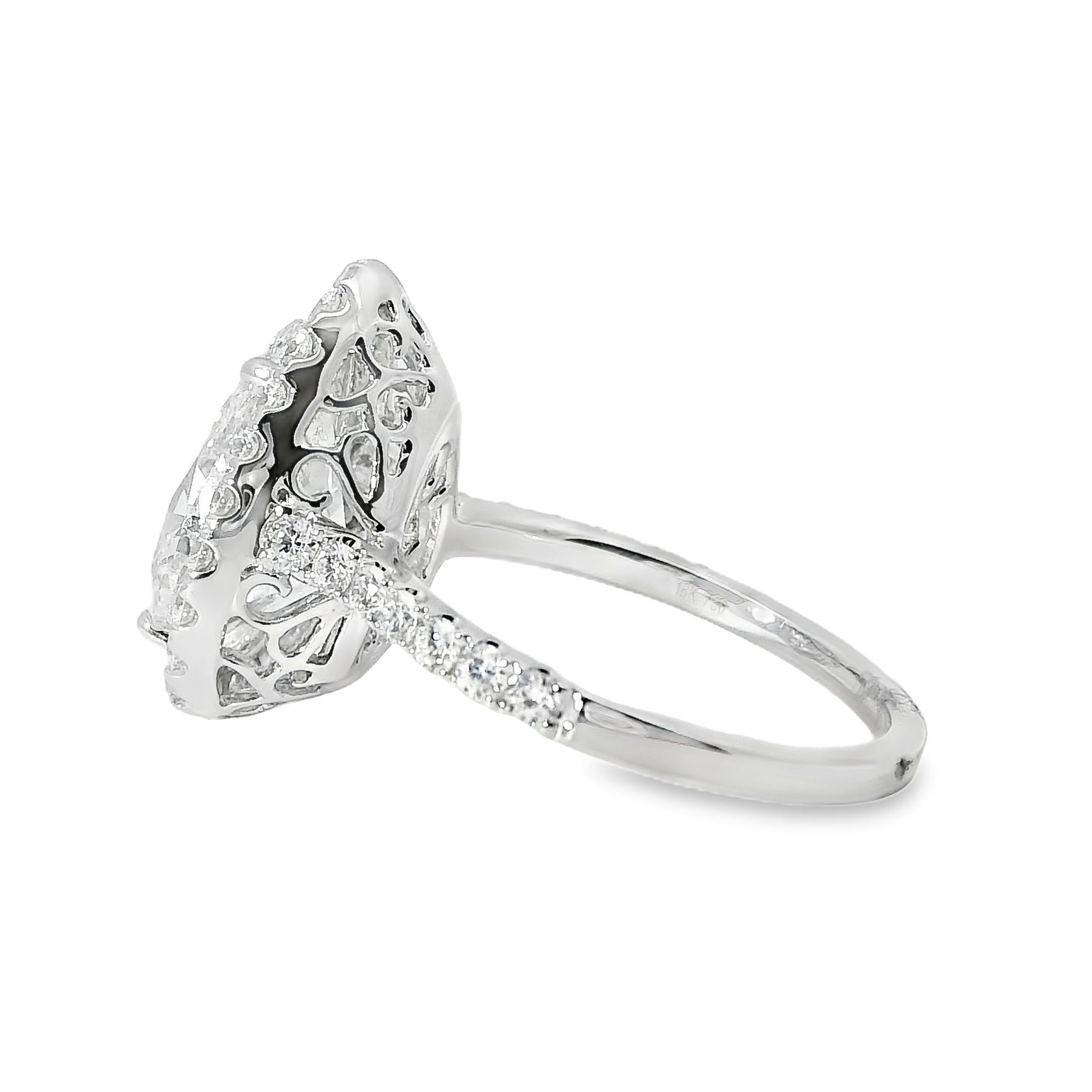 Anillo de compromiso de oro blanco de 14k con diamante talla pera certificado GIA de 4,02 ctw en venta 2