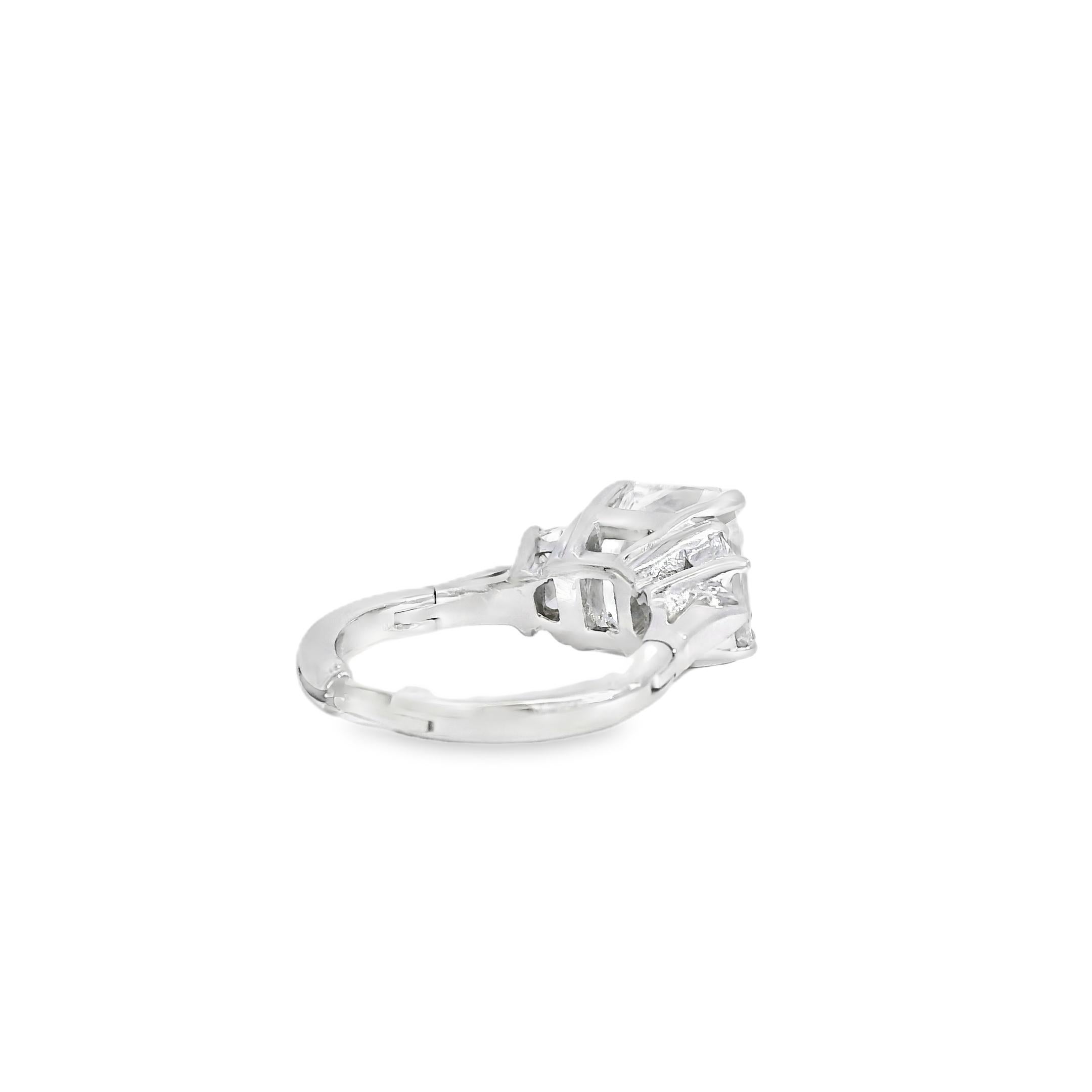 14k White Gold GIA Certified 5.03ct Diamond Engagement Ring en venta 9