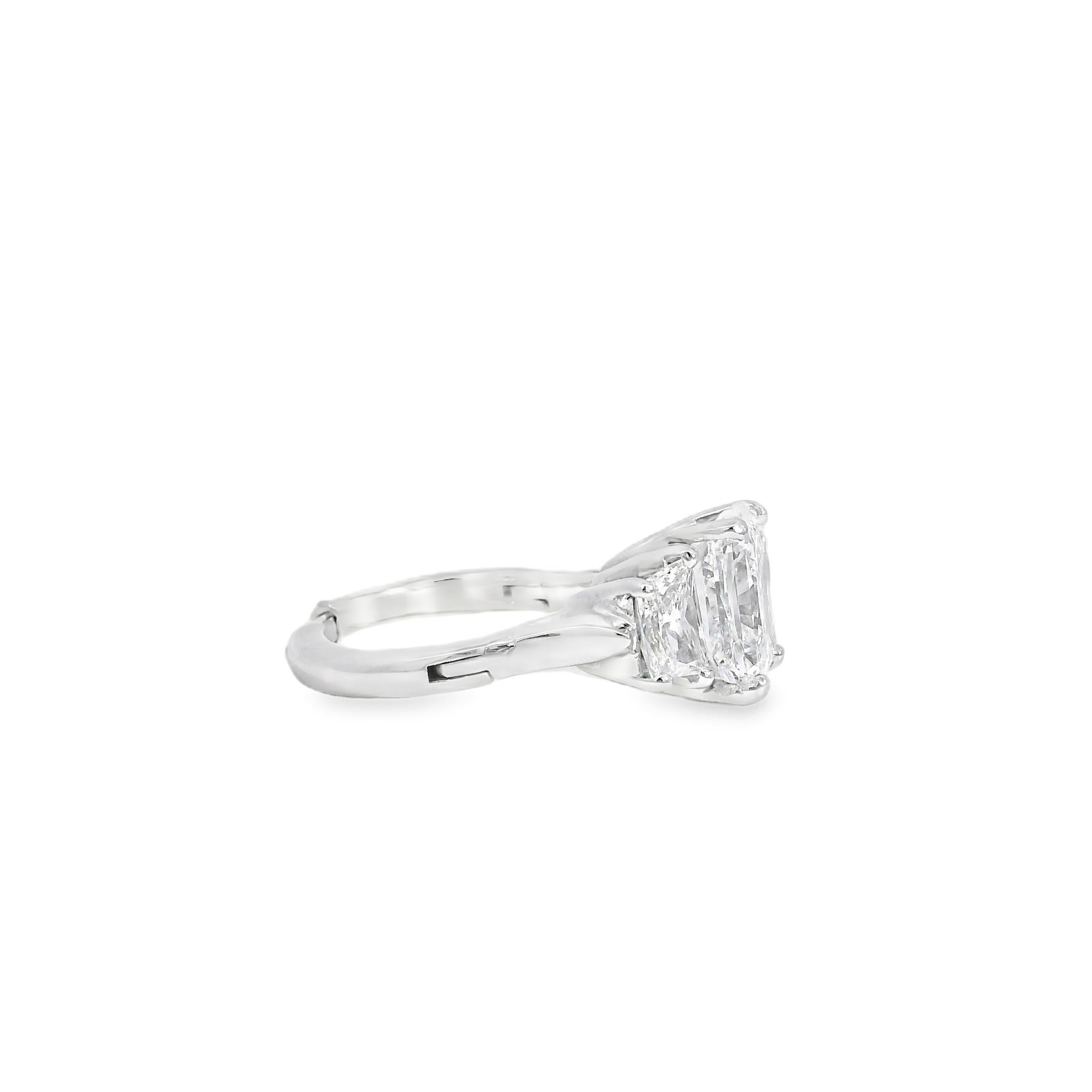 14k White Gold GIA Certified 5.03ct Diamond Engagement Ring en venta 13