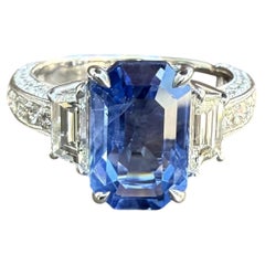 14k White Gold GIA No Heat Ceylon Long Emerald Sapphire Trapezoid Diamond ring