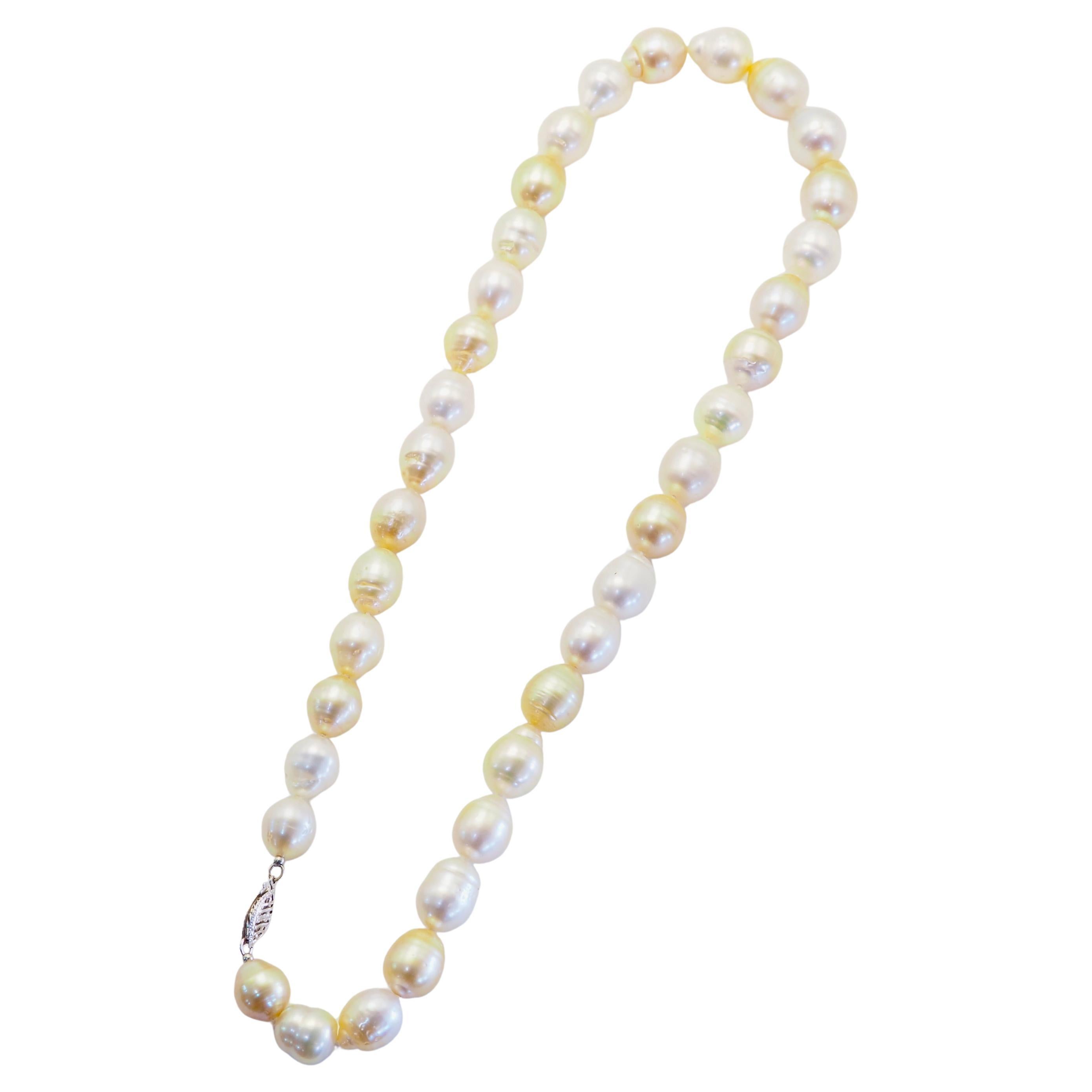 Collar de oro blanco de 14 quilates con perlas del mar del sur doradas y blancas, 18,2 pulgadas en Nuevo estado para la venta en เกาะสมุย, TH