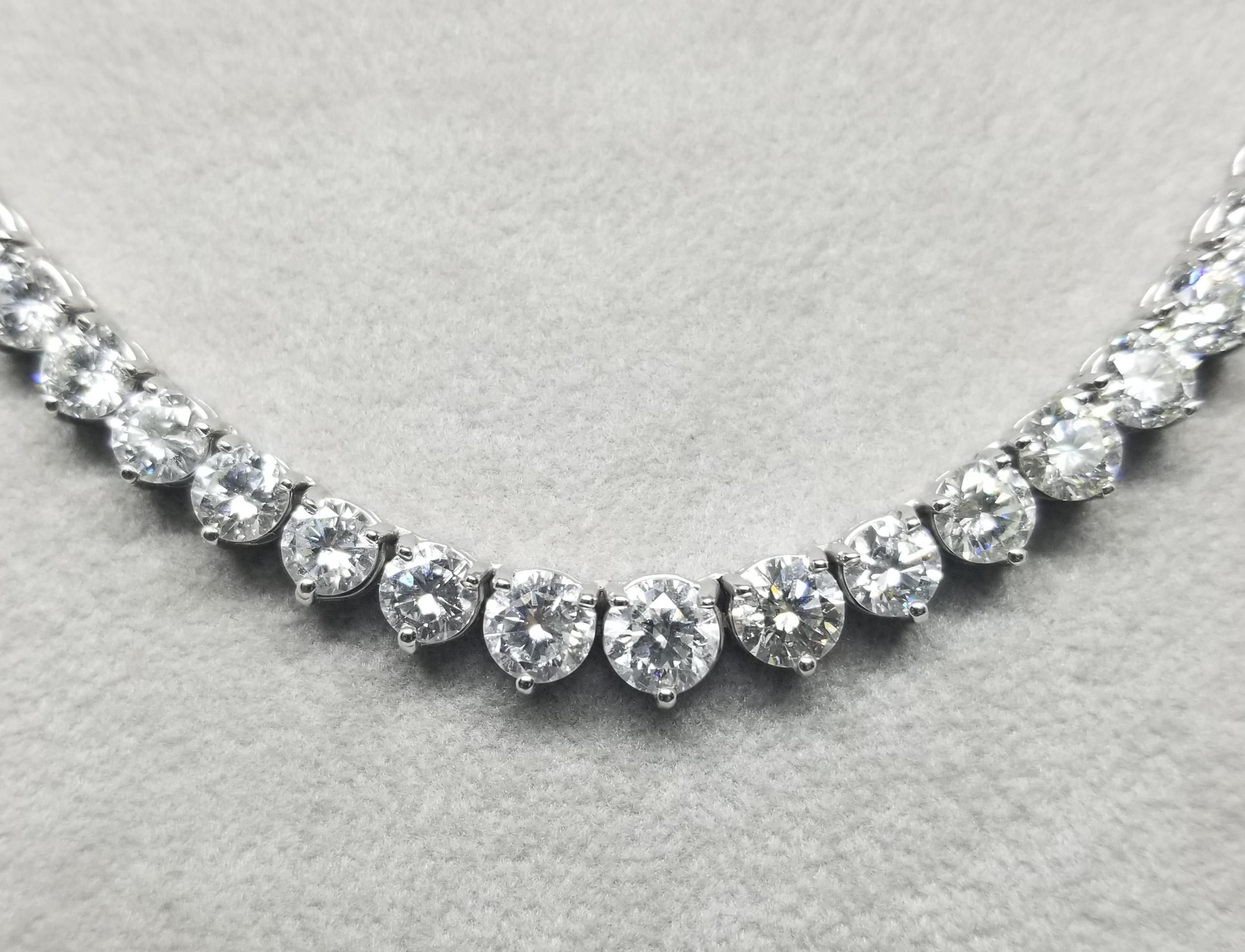 14 Karat White Gold Graduated 3 Prong Diamond Necklace 20.10 Carat 4