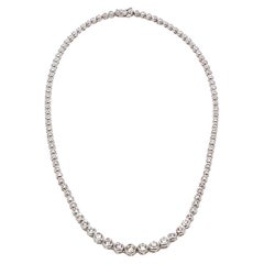 14 Karat Weißgold Riviere-Halskette mit abgestuften Diamanten 4,36 Karat