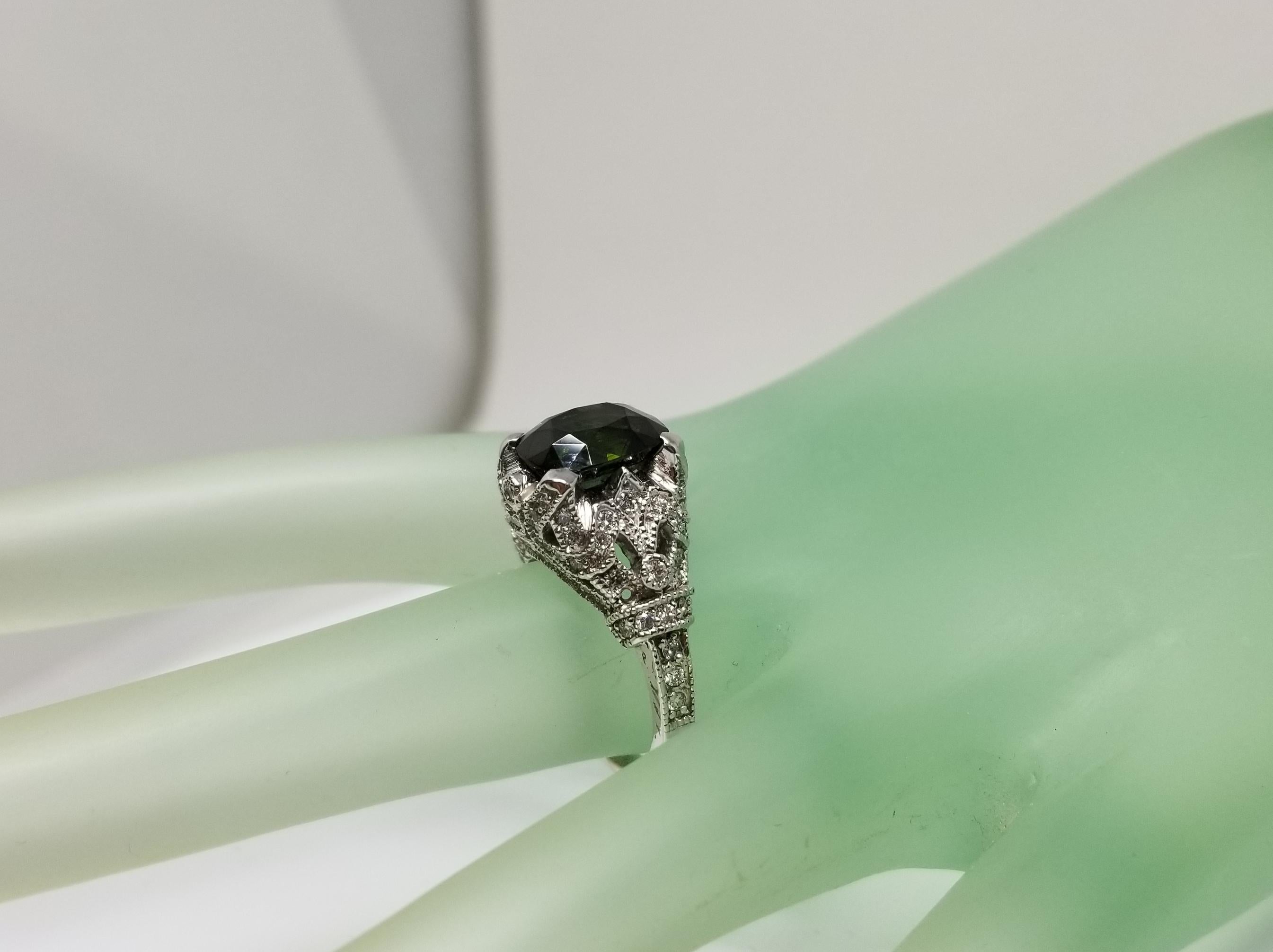 14 Karat White Gold Green Tourmaline and Diamond Ring For Sale 2