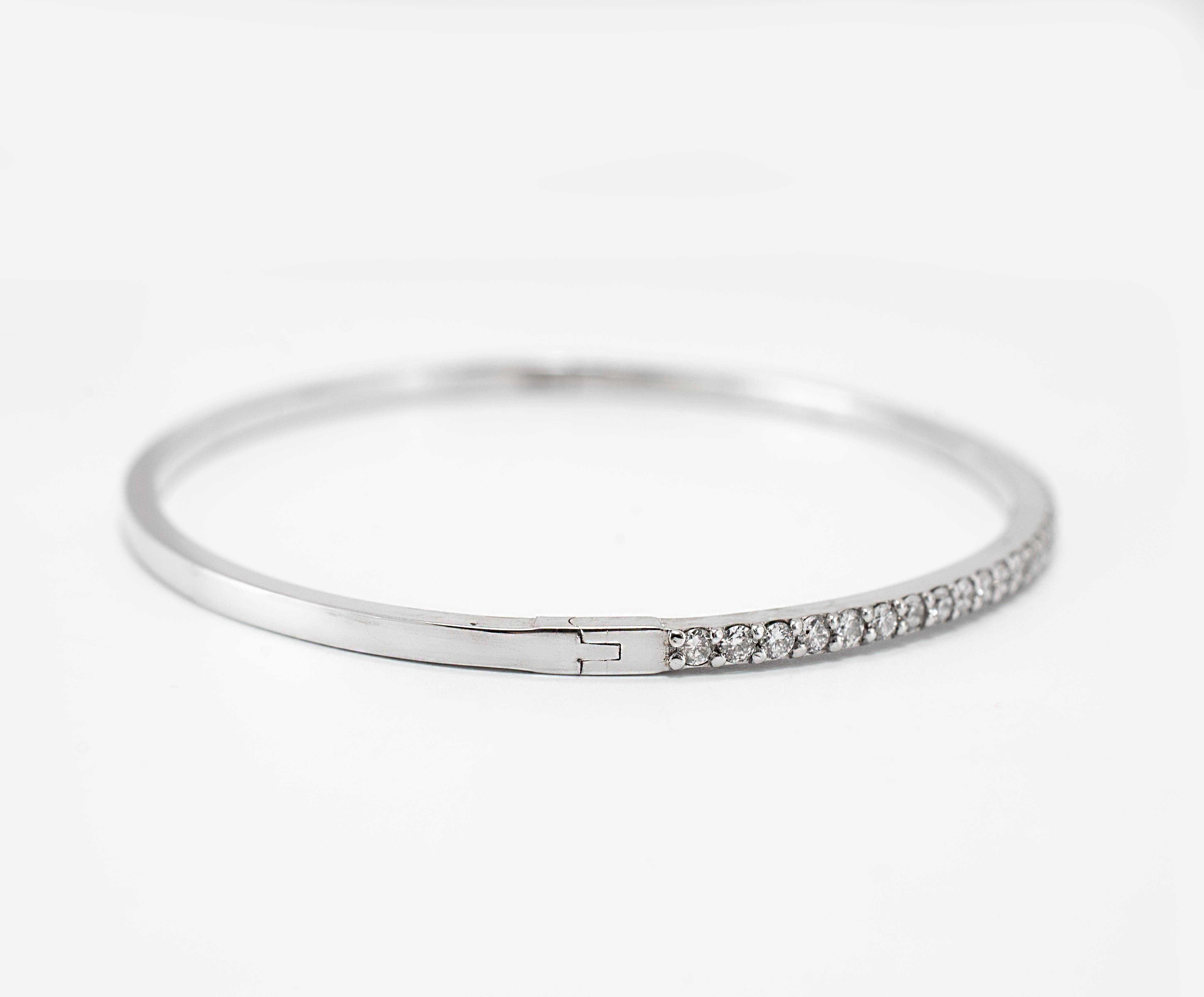 14K White Gold Half Eternity Tennis 1.35ct Diamond Bangle Bracelet In Excellent Condition For Sale In Houston, TX