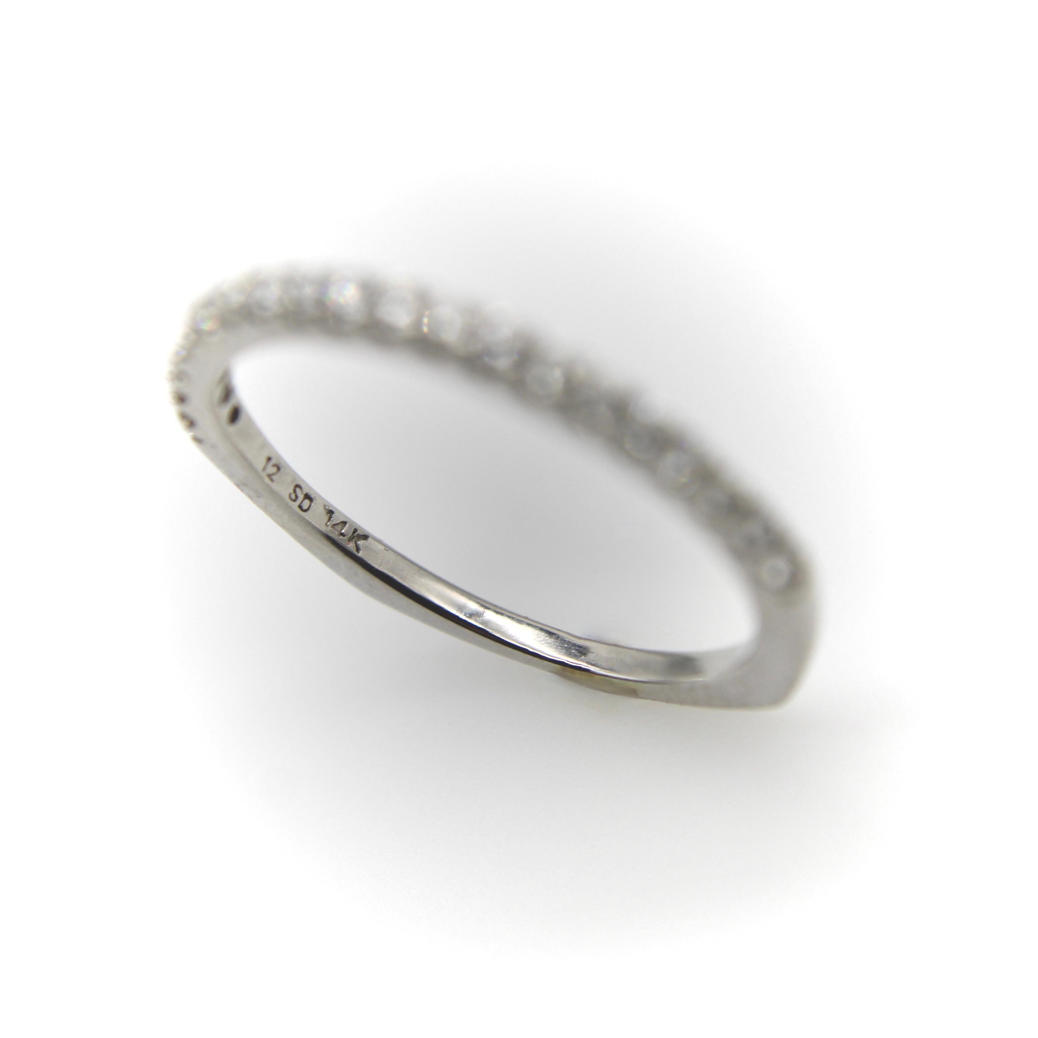14K Weißgold Halbhoop-Eternity-Ring Damen im Angebot