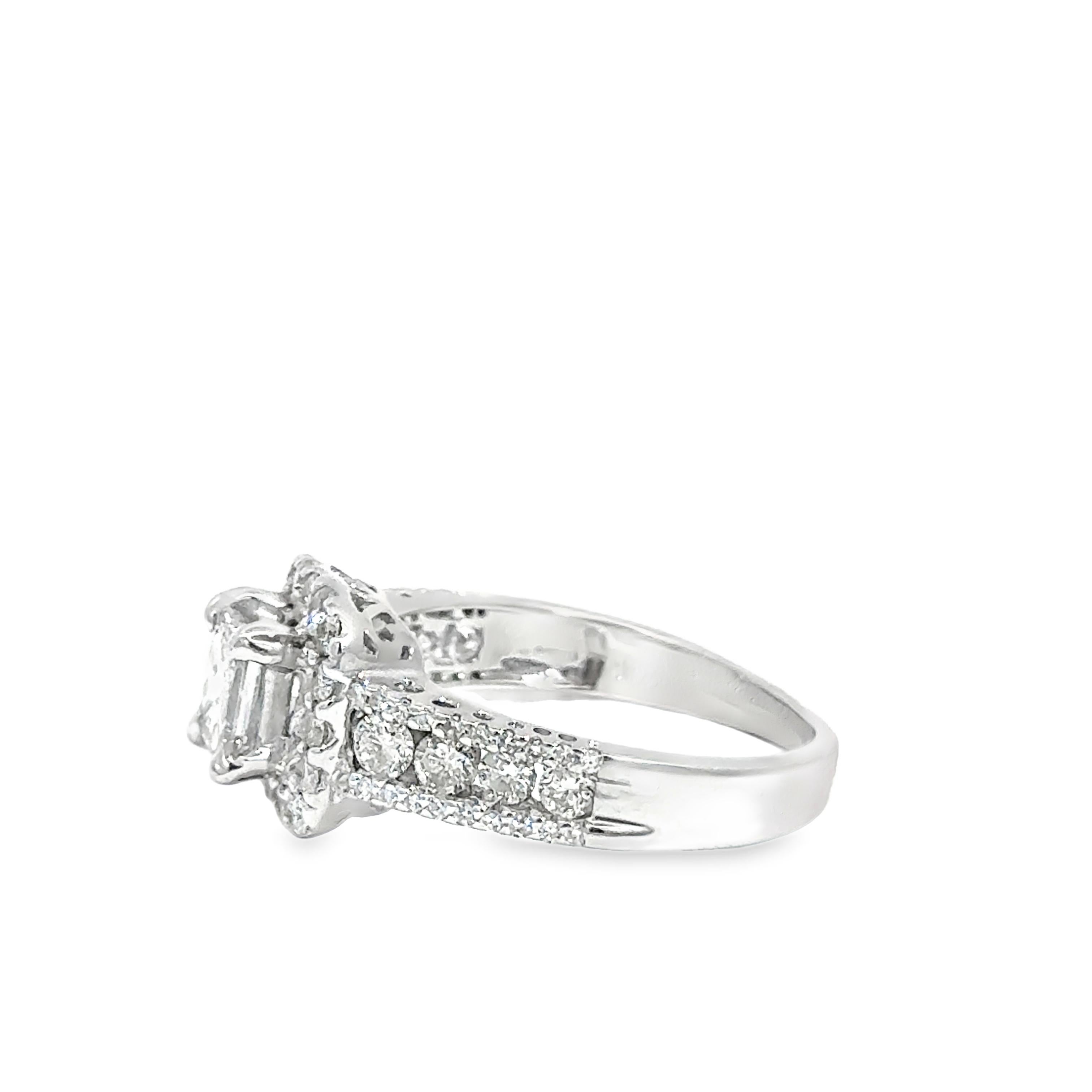 Anello di fidanzamento aureola in oro bianco 14k In condizioni ottime in vendita a Los Angeles, CA