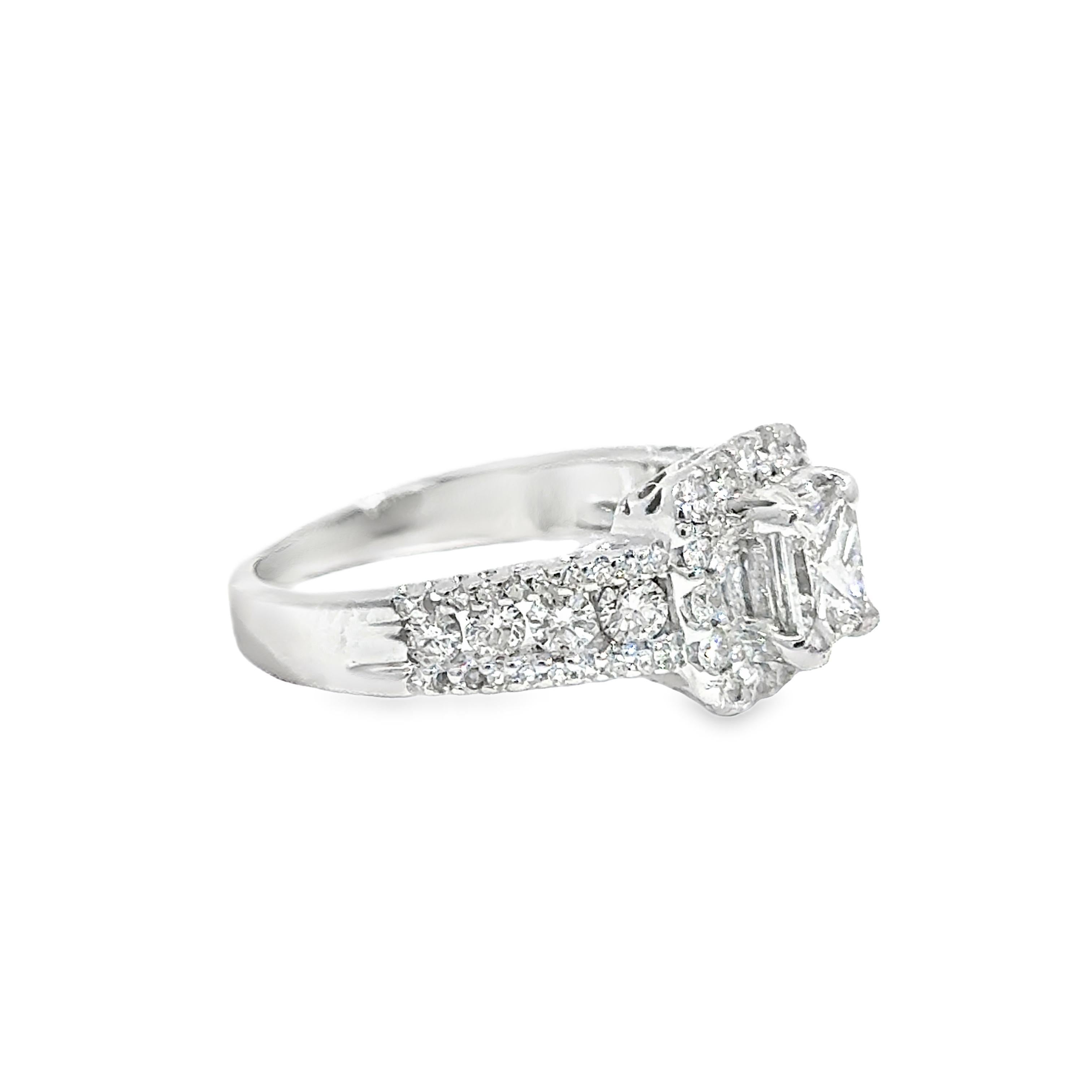 Anello di fidanzamento aureola in oro bianco 14k in vendita 3