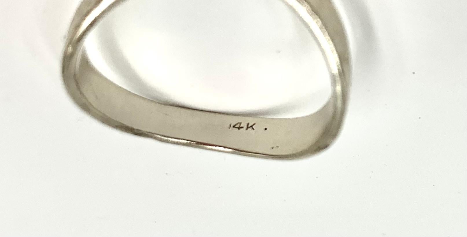 Anello a fascia Wave in oro bianco 14K martellato a mano in vendita 6
