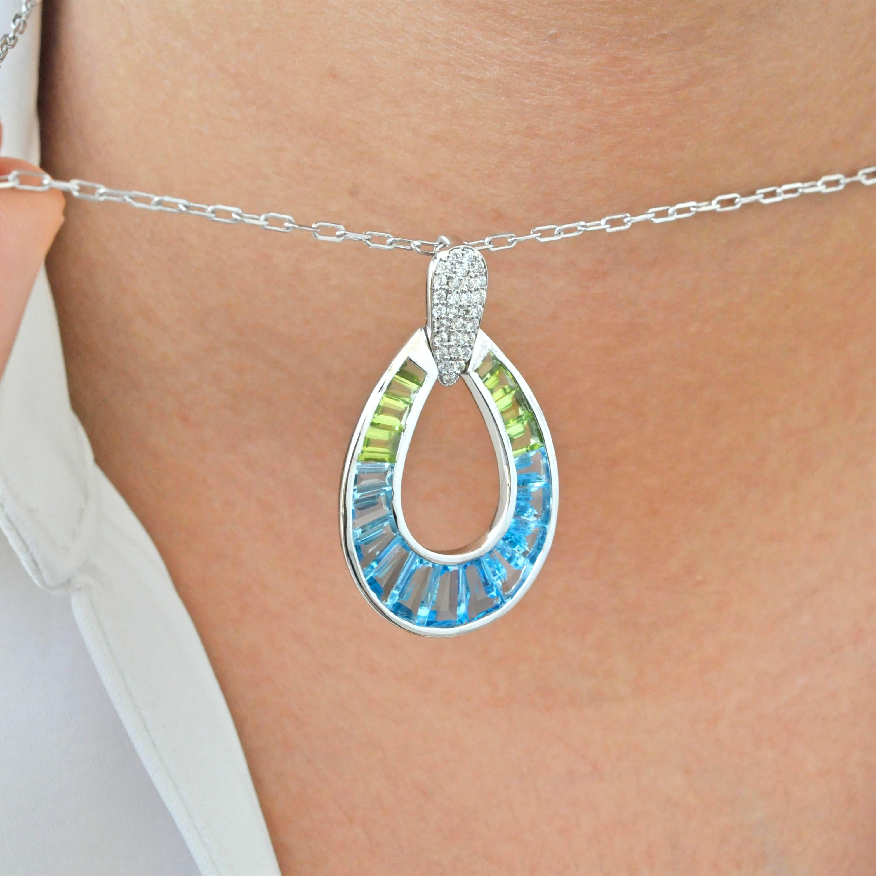 14K White Gold Handcrafted Custom Cut Peridot Blue Topaz Diamond Pendant im Angebot 10