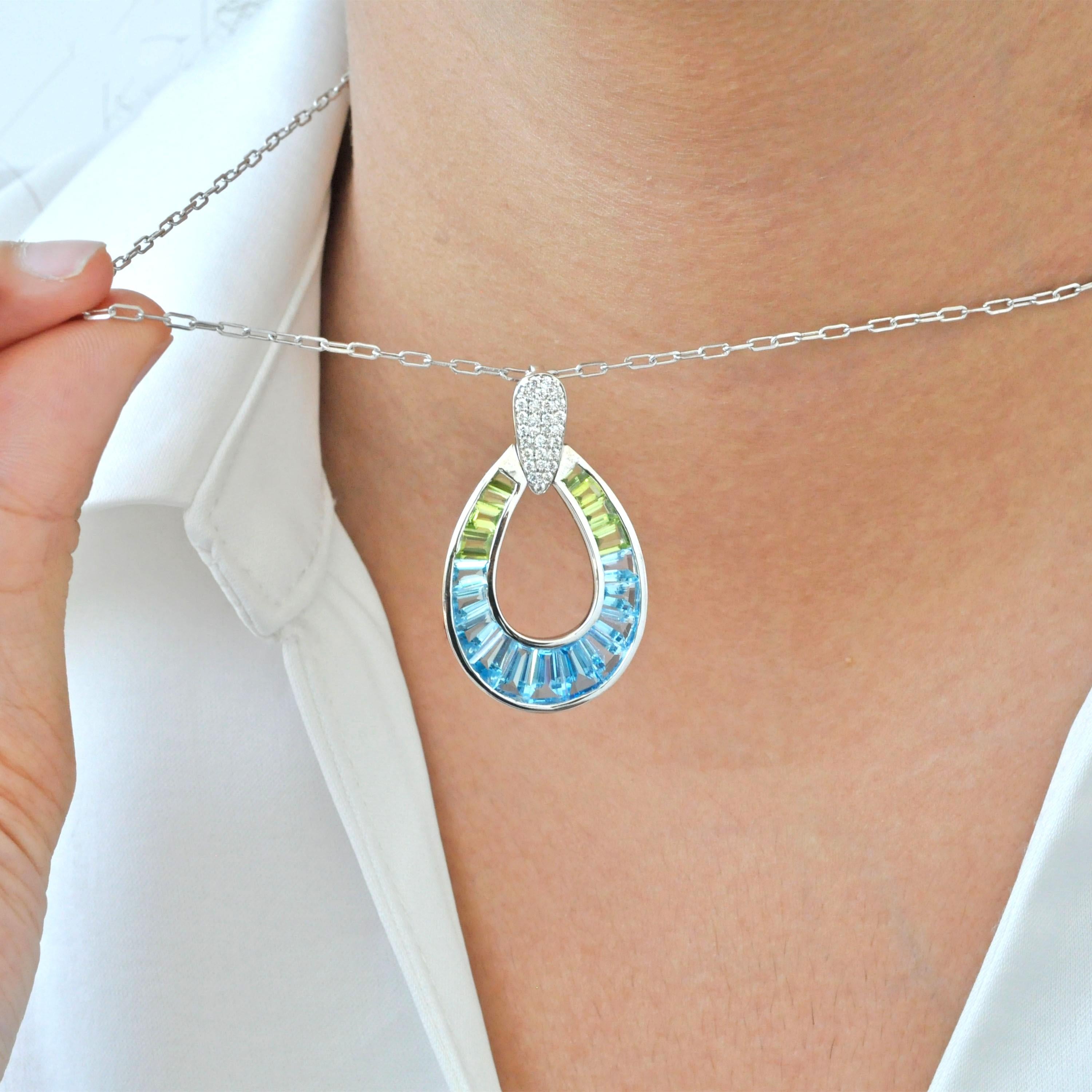 14K White Gold Handcrafted Custom Cut Peridot Blue Topaz Diamond Pendant im Angebot 11