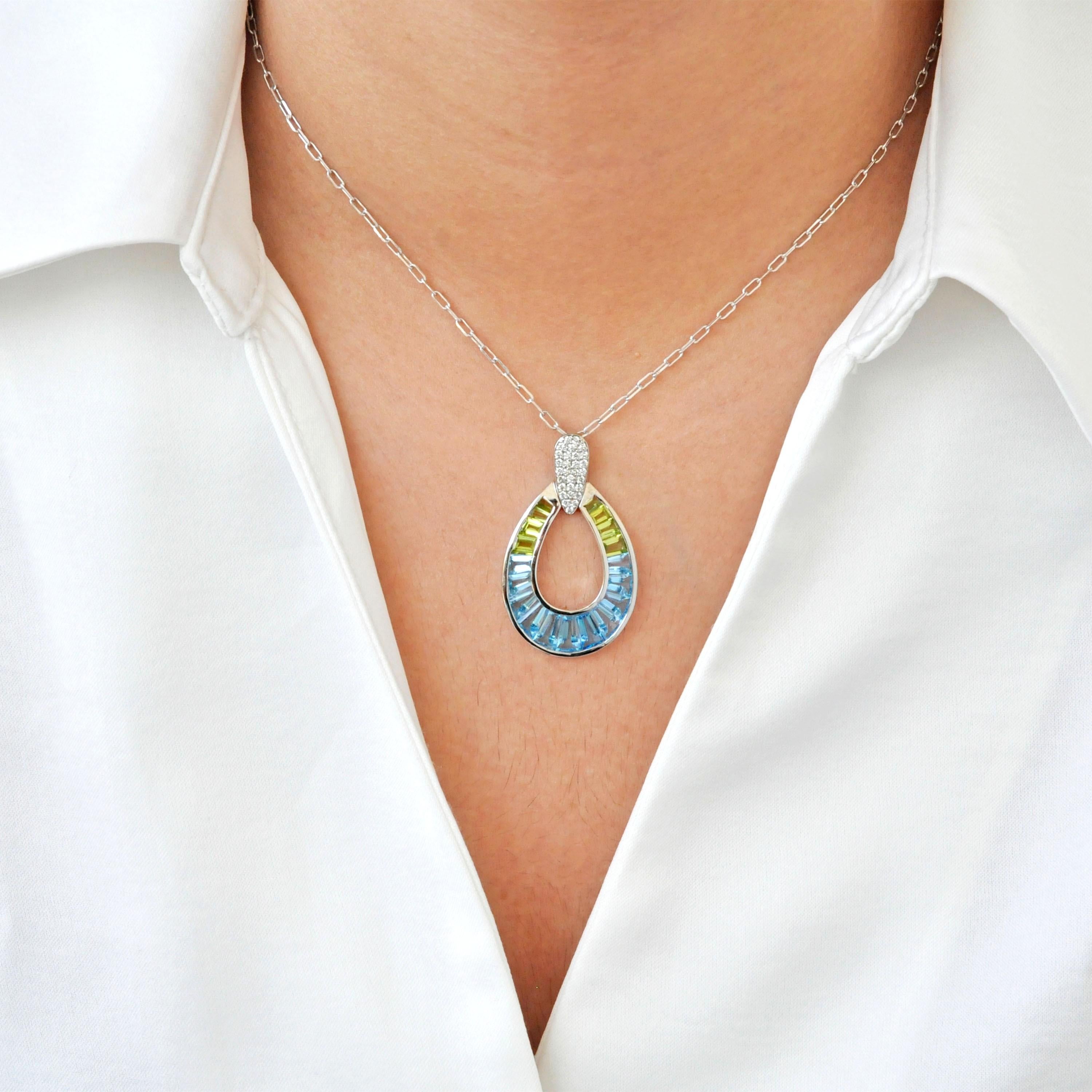 14K White Gold Handcrafted Custom Cut Peridot Blue Topaz Diamond Pendant im Angebot 12