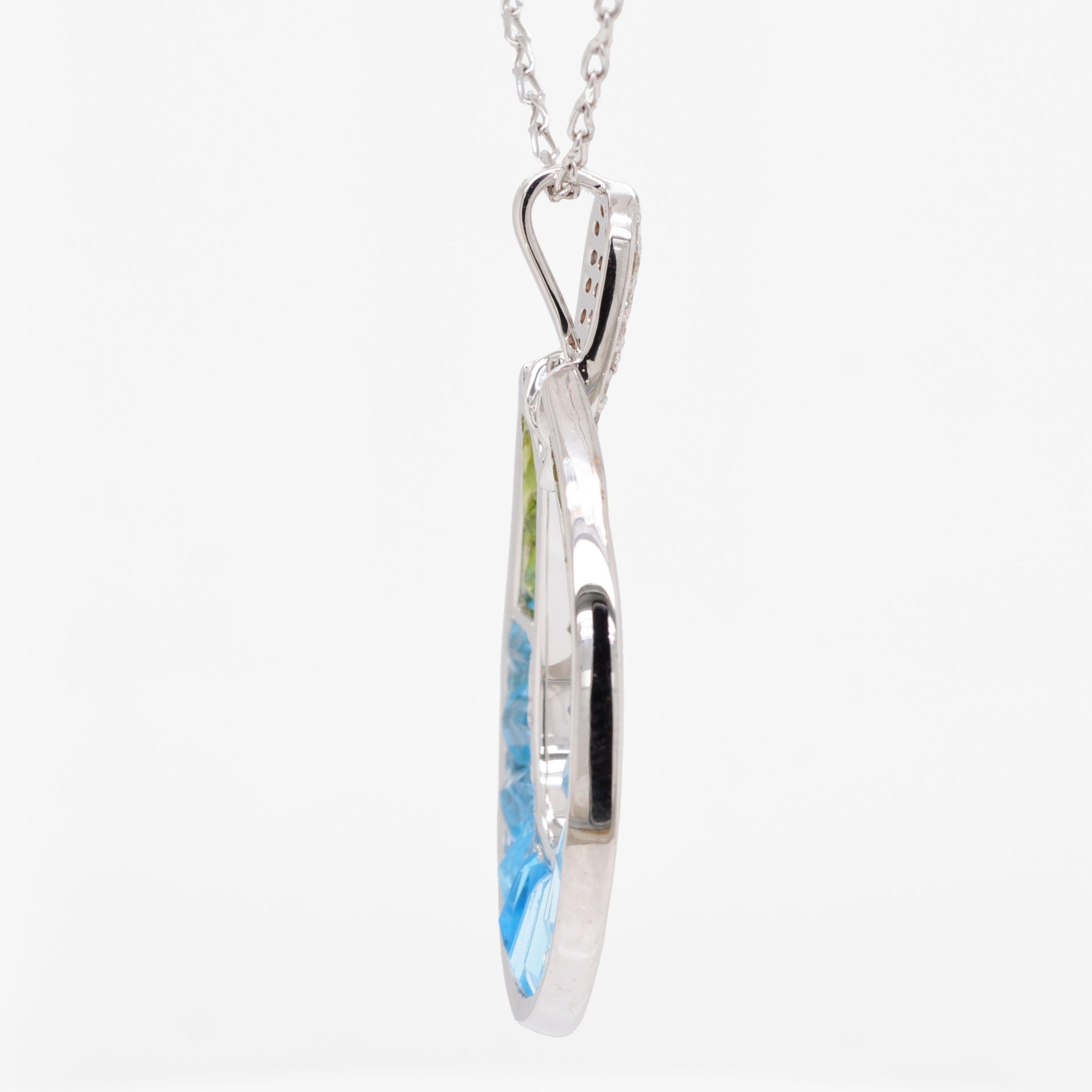 14K White Gold Handcrafted Custom Cut Peridot Blue Topaz Diamond Pendant im Angebot 2