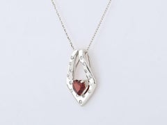 Collana con ciondolo a forma di cuore in oro bianco 14 carati con granato e diamanti