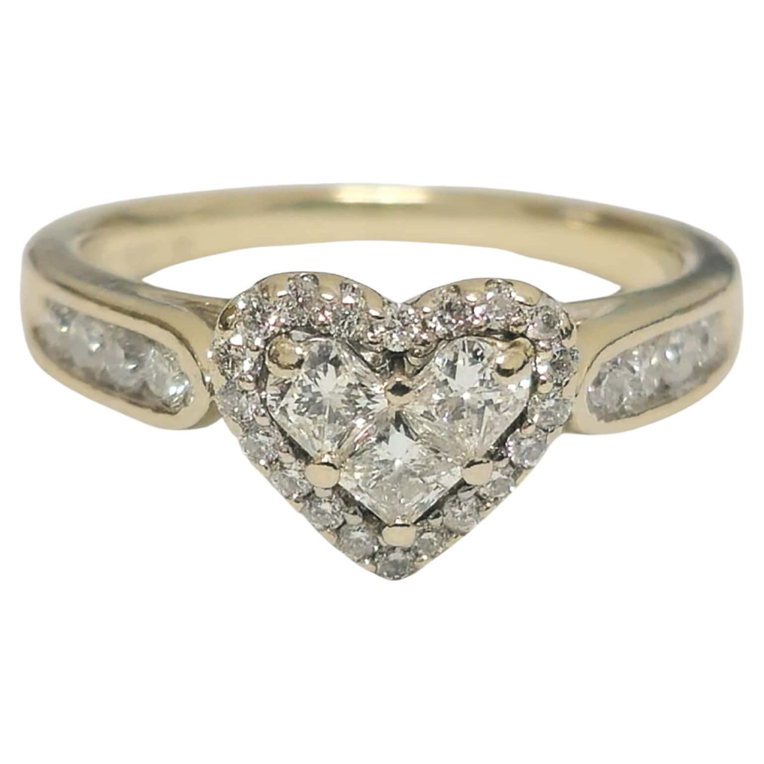 14k Heart Shape Diamond Ring For Sale at 1stDibs
