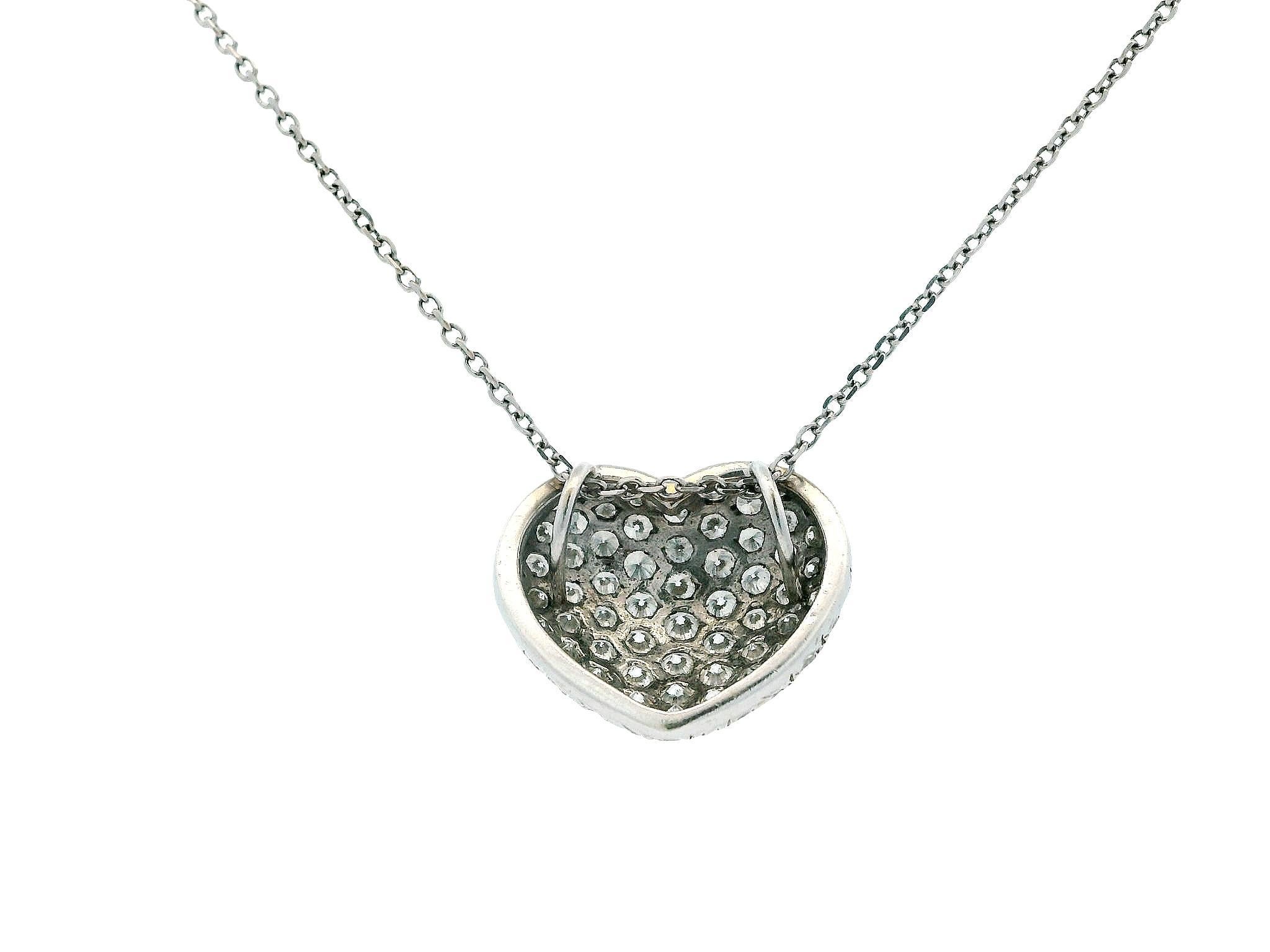 Women's 14K White Gold Heart Shape Pavé Necklace Pendant For Sale